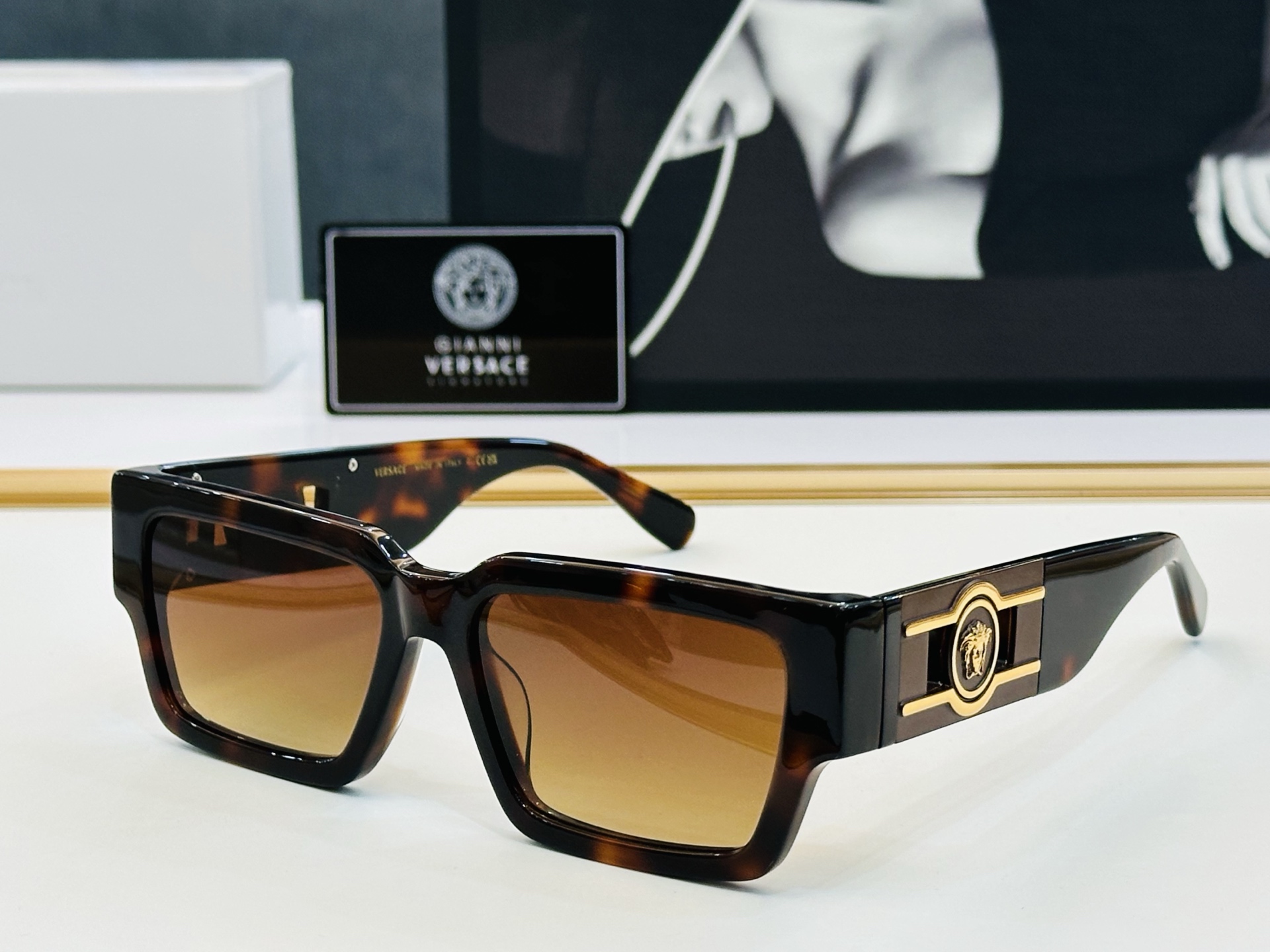 🎉🎉范思家 VERSACE✨VE4459 
 Size：56口17-140 ✨C有范 