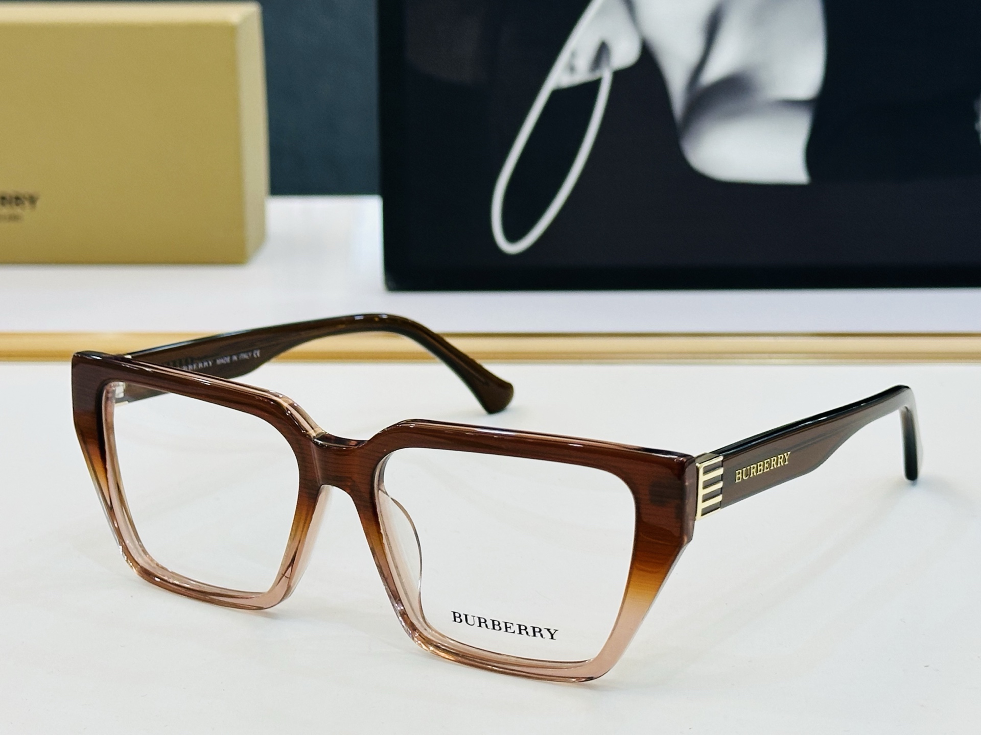 新款 BURBERR*🔻巴家 BE4441  百搭镜架Size：54口16-145   🌲🌲🌲板材框 L