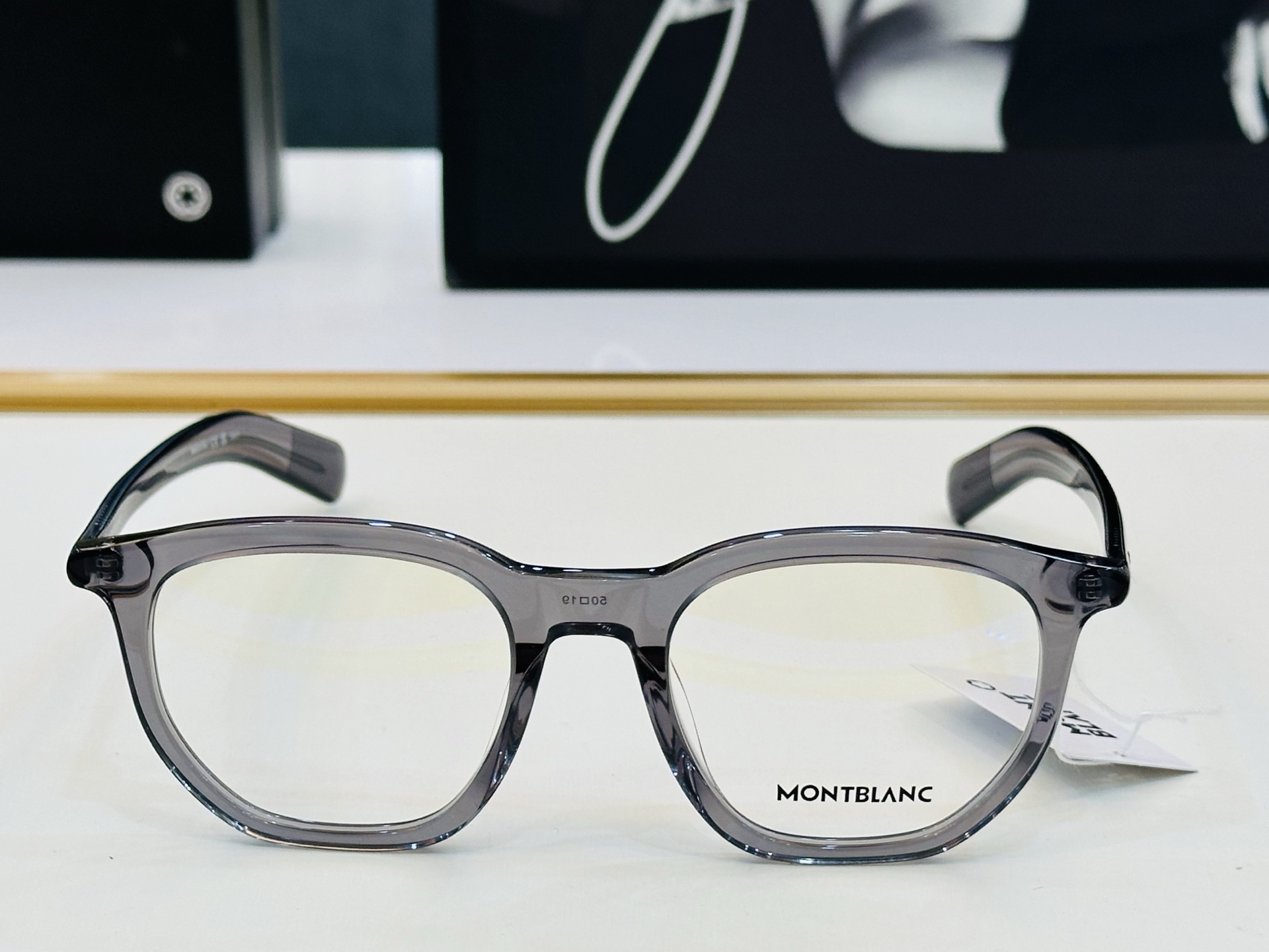 官网新品 MONTBLANC 万宝龙 MB0352S   Size：50口19-145   做工精良 👍