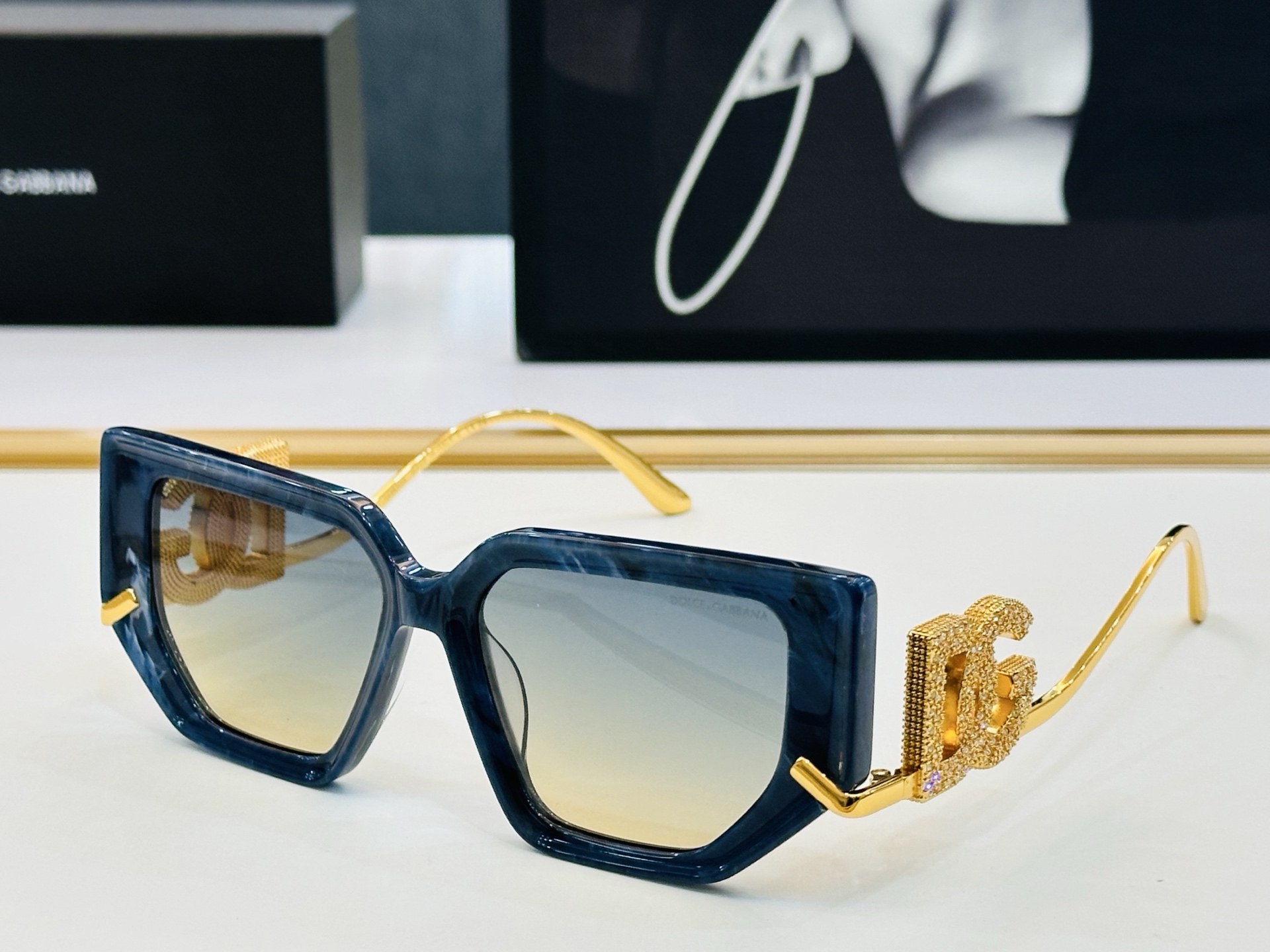 DOLCE&GABBANA* 杜家 DG6663 size：52口16-140  质量杠杠的 👍喜欢的快