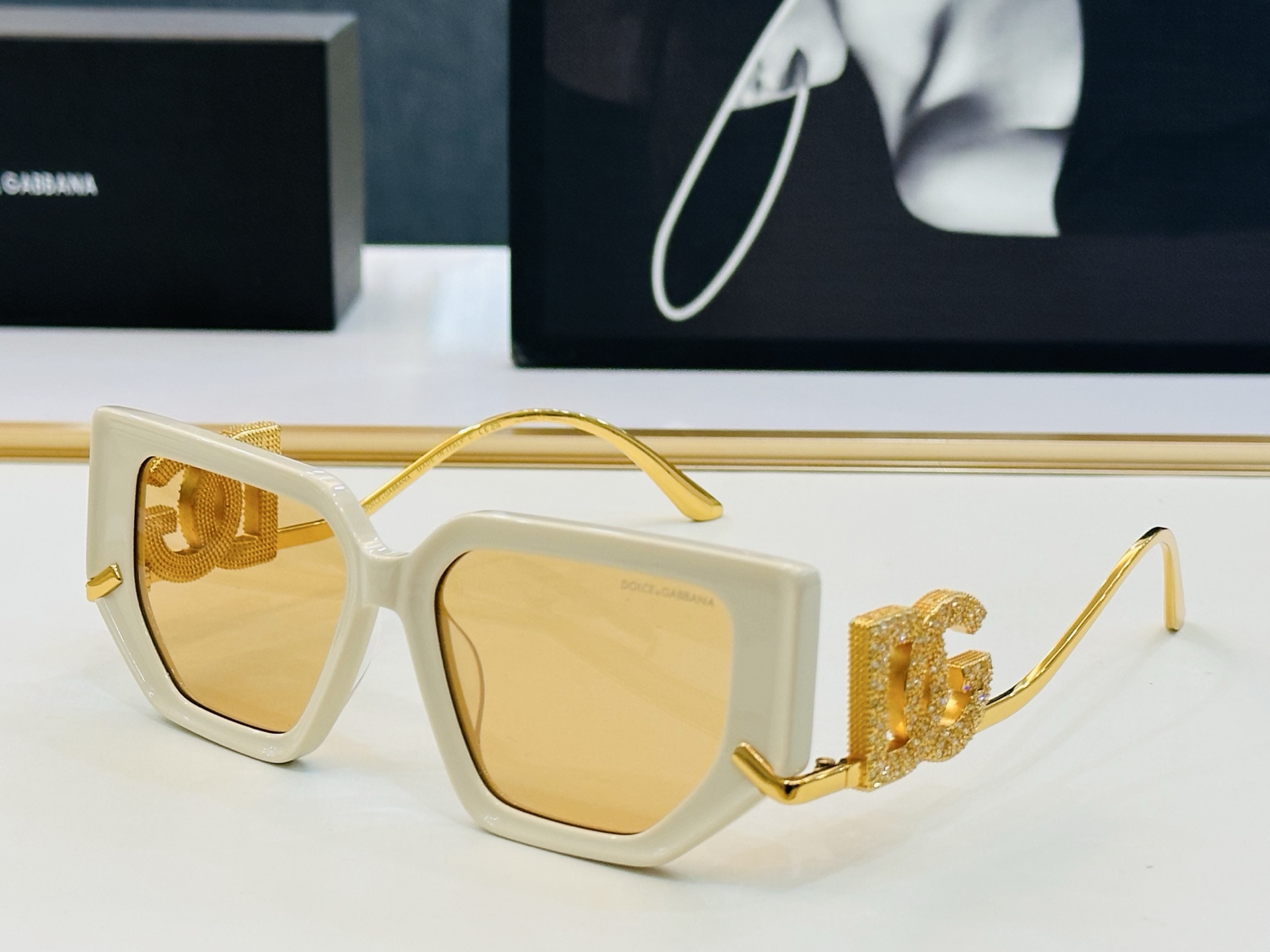 DOLCE&GABBANA* 杜家 DG6663 size：52口16-140  质量杠杠的 👍喜欢的快