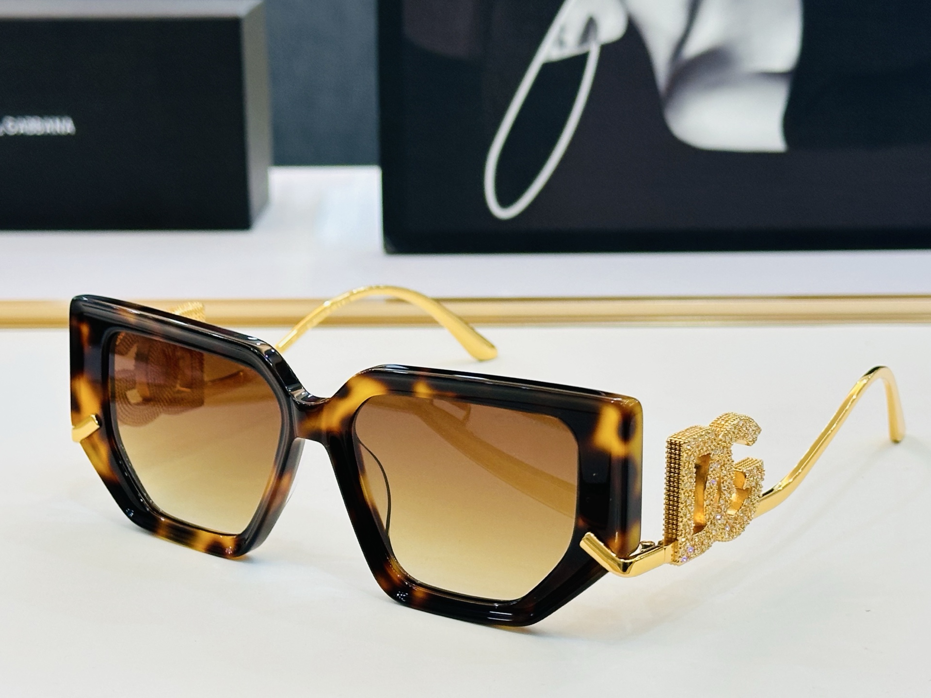 DOLCE&GABBANA* 杜家 DG6663 size：52口16-140  质量杠杠的 👍喜欢的快