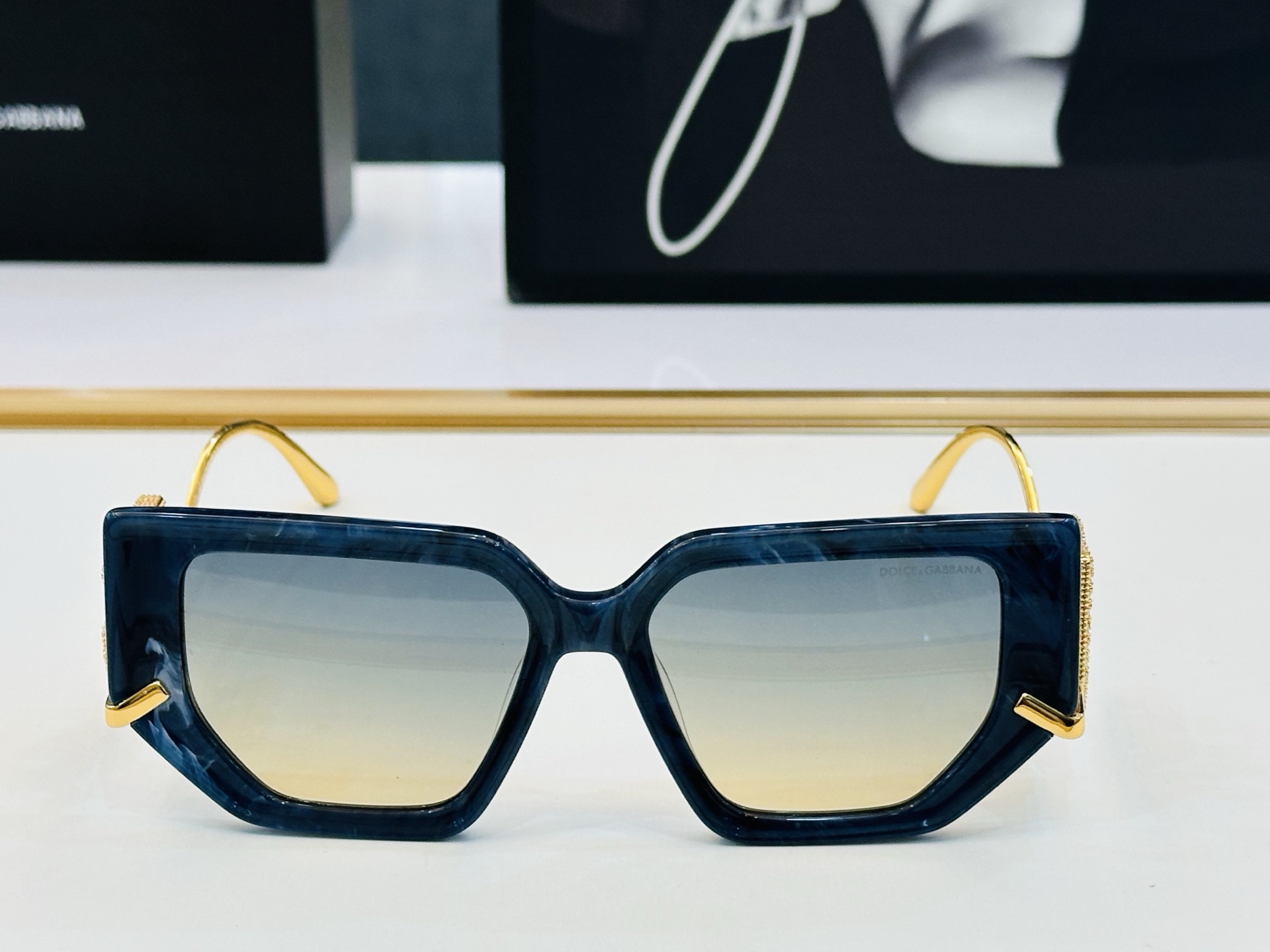 DOLCE&GABBANA* 杜家 DG6663 size：52口16-140  质量杠杠的 👍喜欢的快