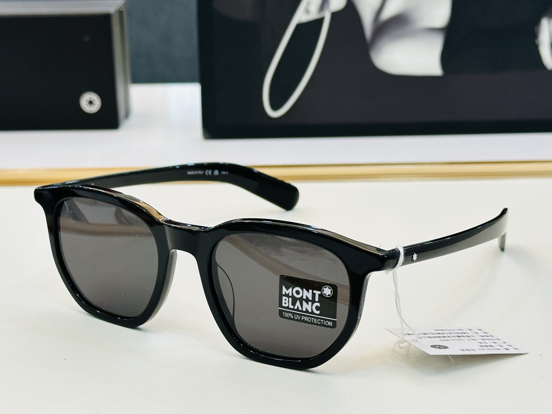 官网新品 MONTBLANC 万宝龙 MB0352S   Size：50口19-145   做工精良 👍