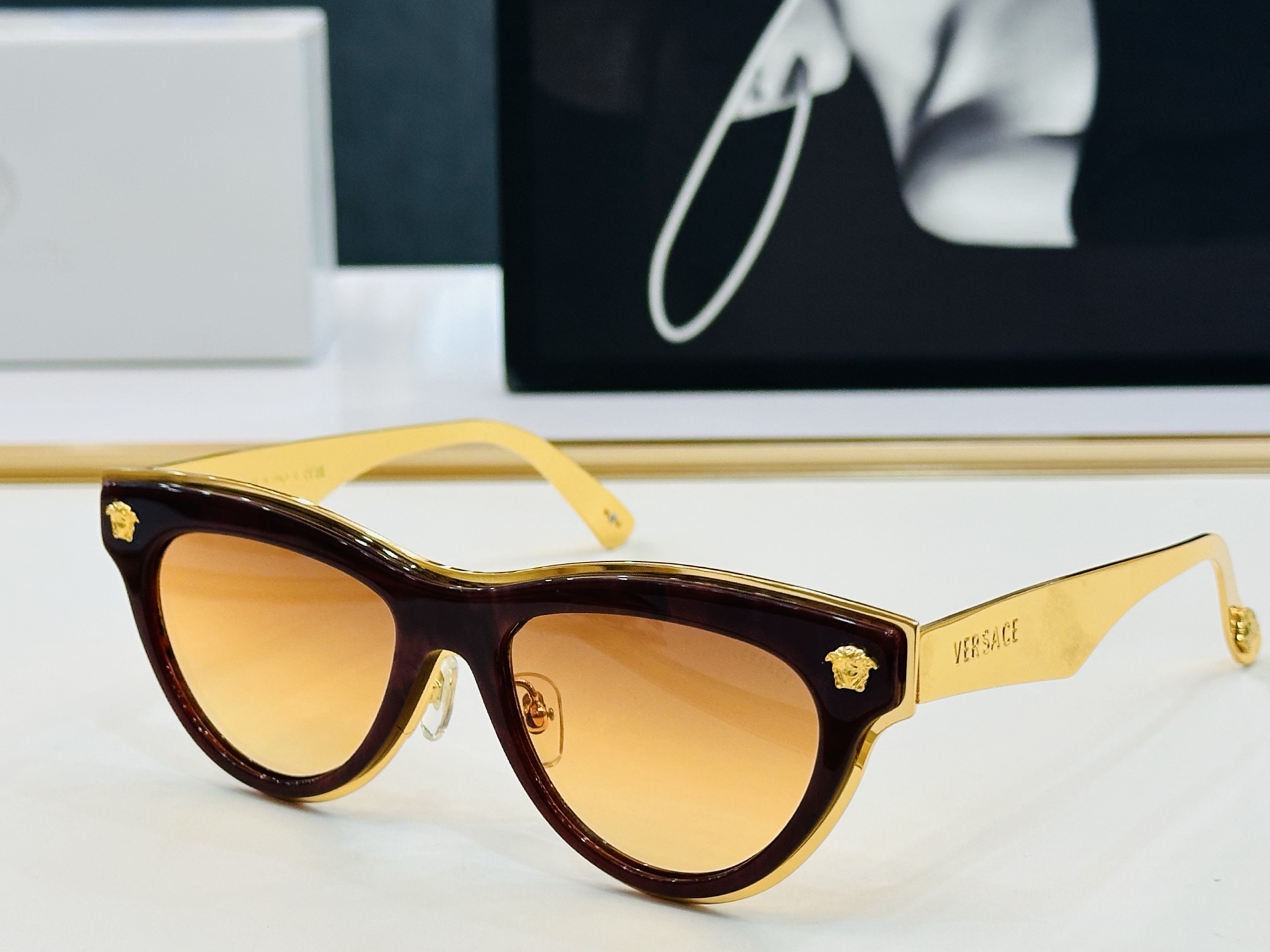 ❤️❤️范思家 VERSACE✨✨✨MODEL：6792  Size：50口17-140 ✨D 有范 