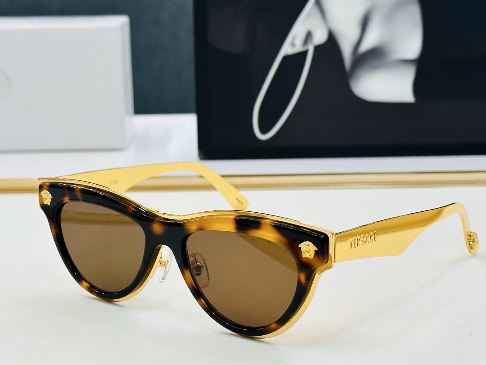 ❤️❤️范思家 VERSACE✨✨✨MODEL：6792  Size：50口17-140 ✨D 有范 