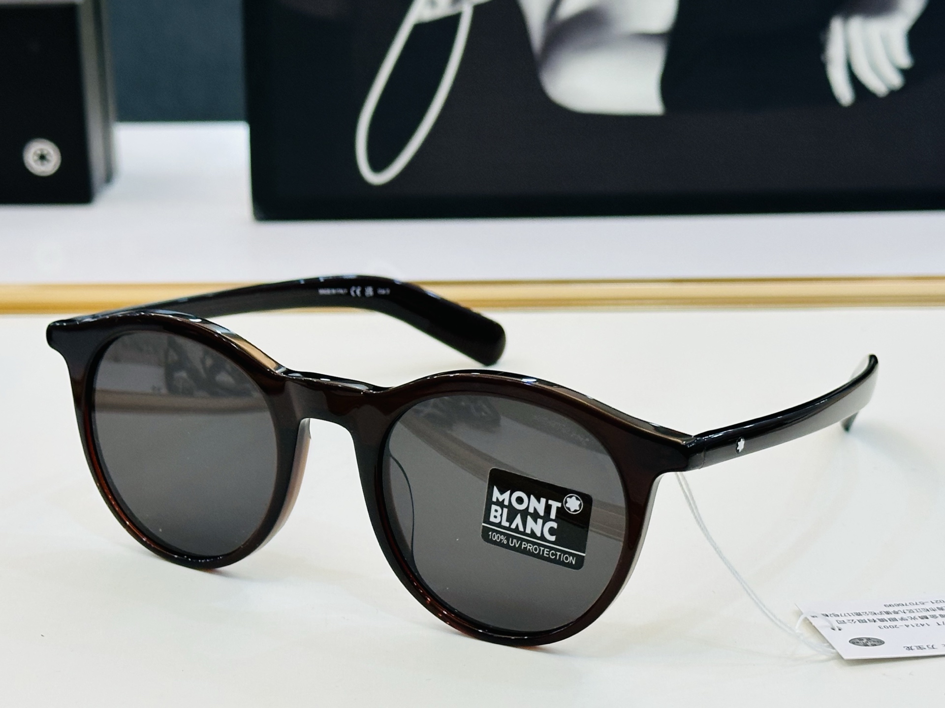 官网新品 MONTBLANC 万宝龙 MB0353S  Size：49口20-145   做工精良 👍👍