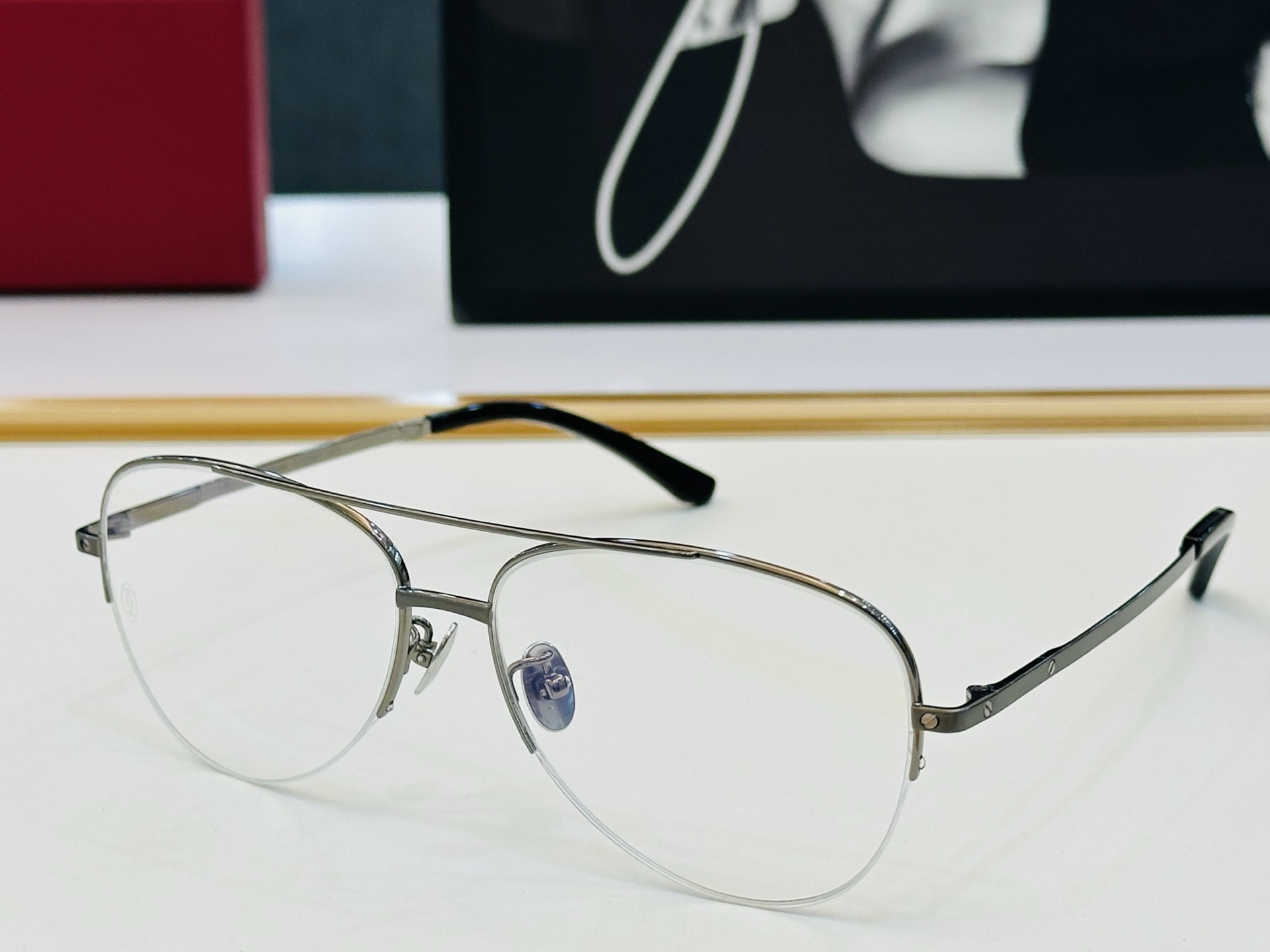 🆕 原版Cartie* 卡家 官网经典款 太阳镜 CT2560 Size：58口15-145 电镀工艺精