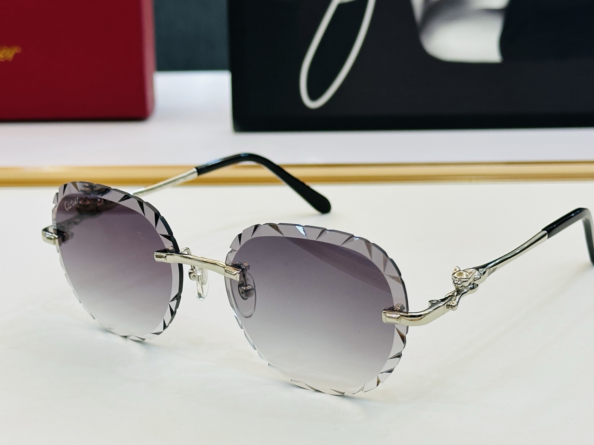🆕 原版Cartie* 卡家 官网经典款 太阳镜 CT0281O Size：55口18-135  电镀工