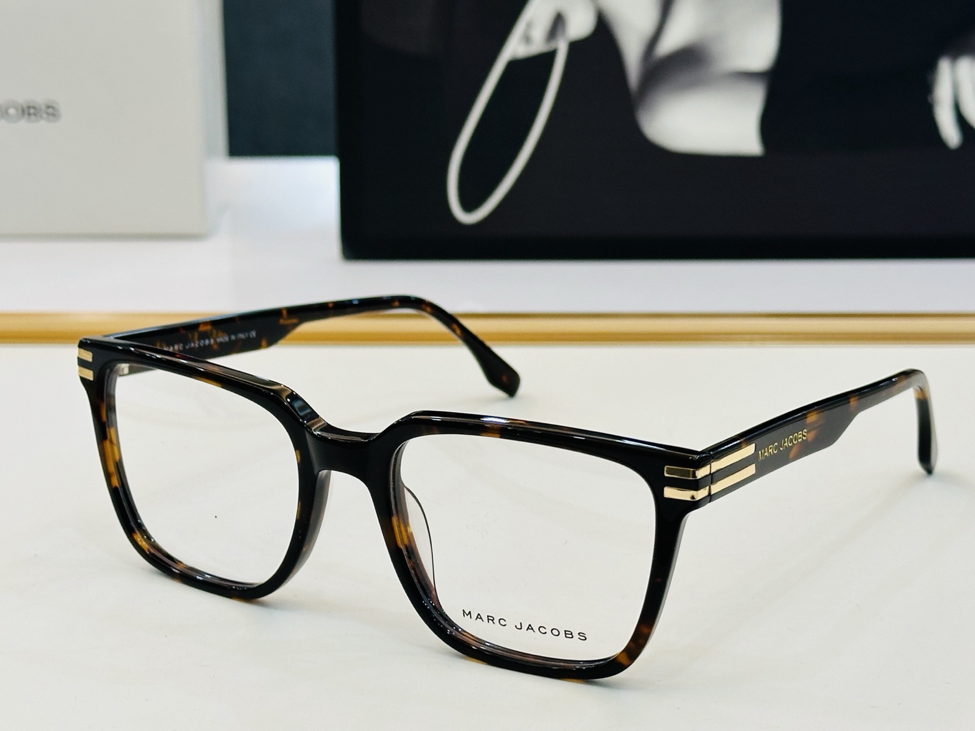 Marc jacobs 马杰家 MARC754  Size：54口20-145 采用今年流行的板材 L完
