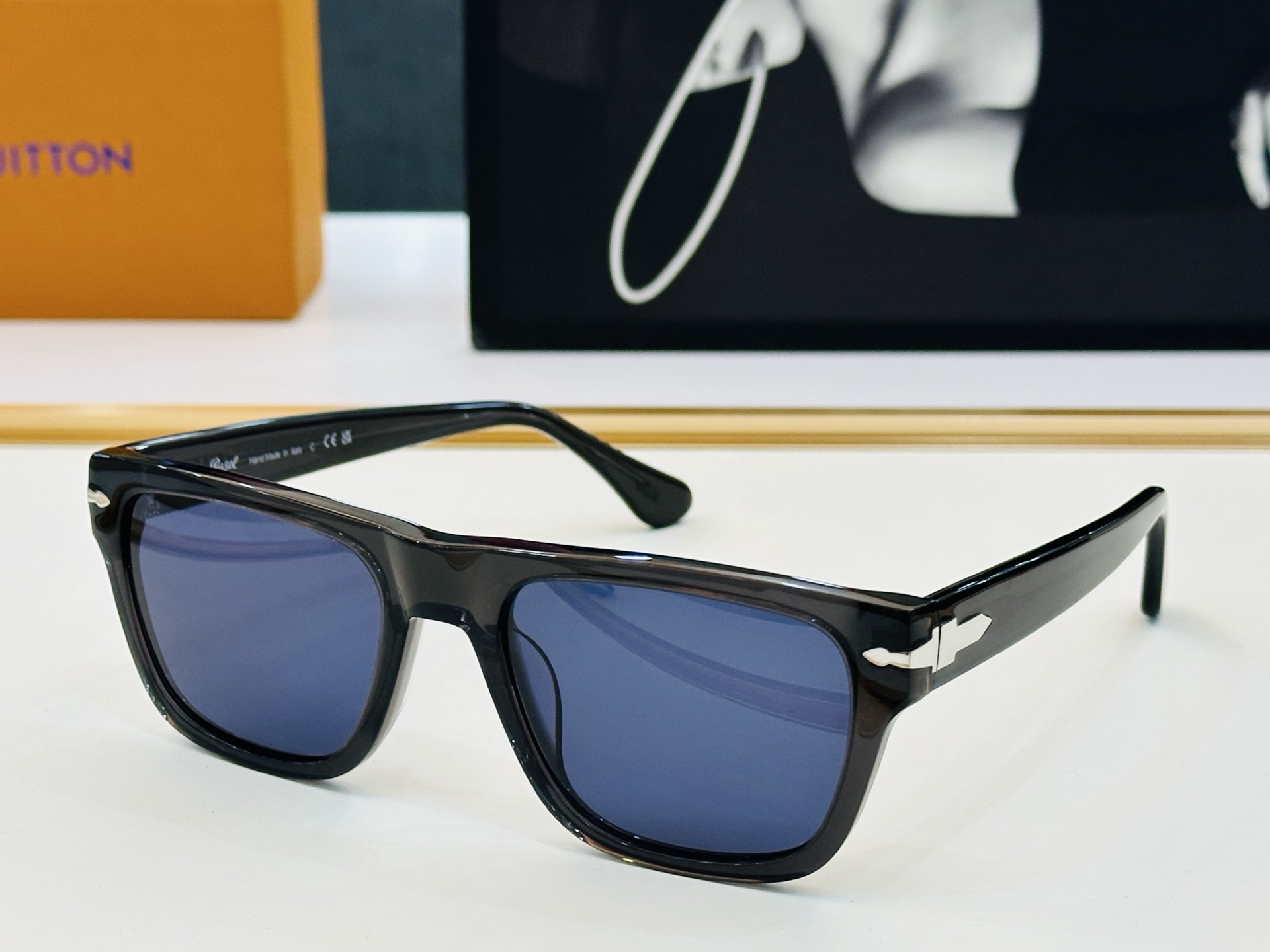 Persol❤️🔺MODEL：PO3348-S  ❤️SIZE：54口21-145 板材框  C太阳镜 