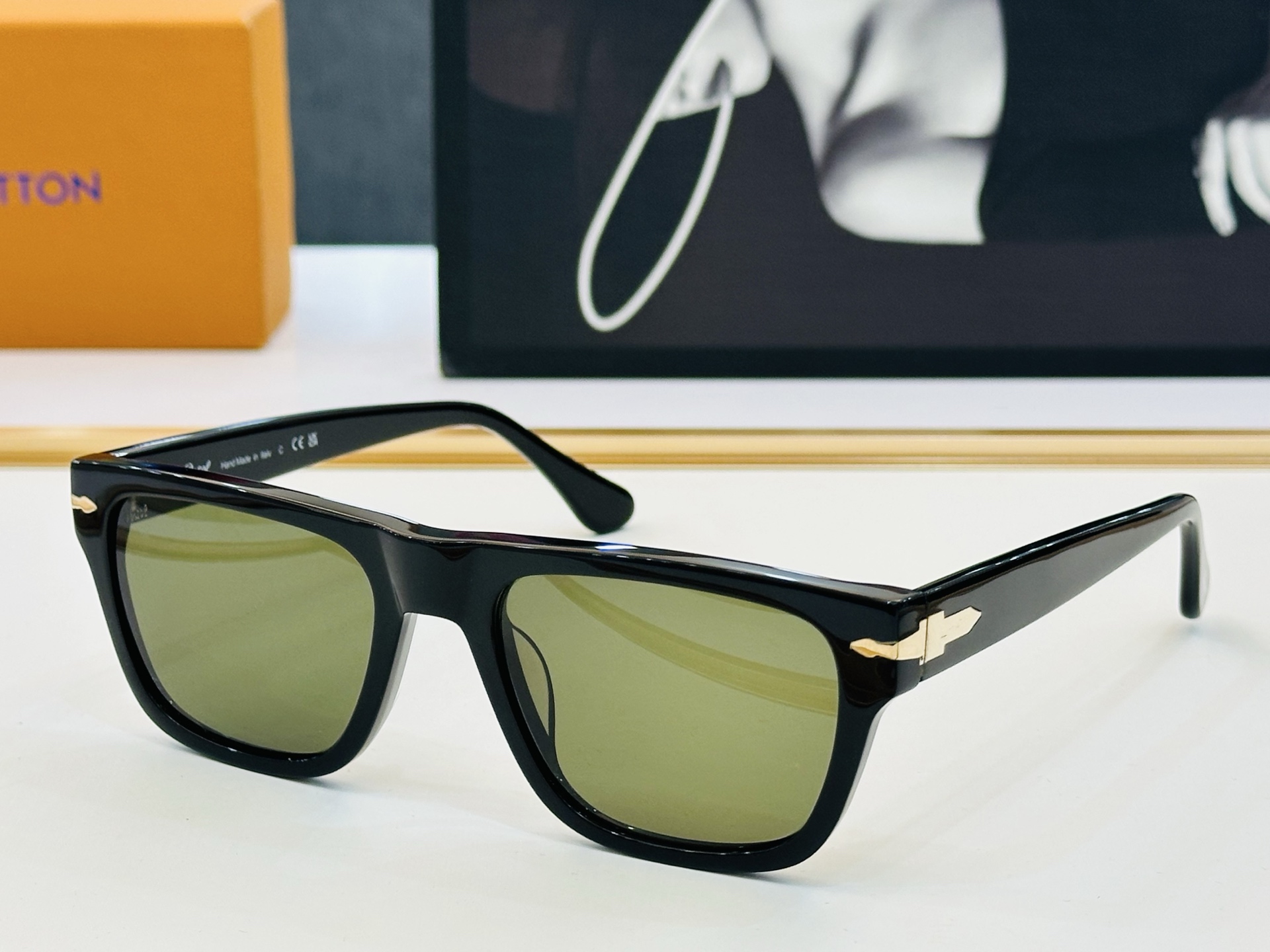 Persol❤️🔺MODEL：PO3348-S  ❤️SIZE：54口21-145 板材框  C太阳镜 