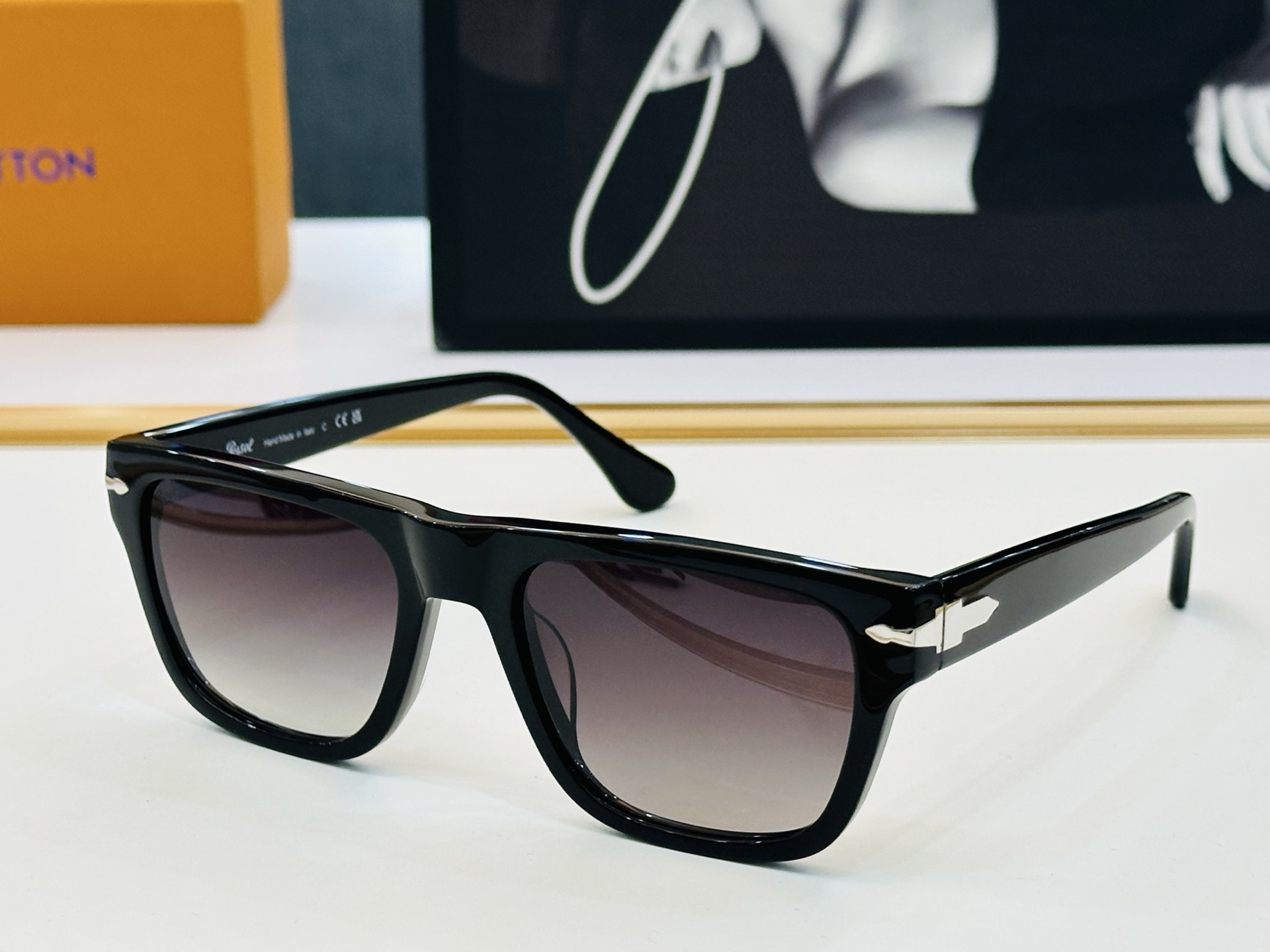 Persol❤️🔺MODEL：PO3348-S  ❤️SIZE：54口21-145 板材框  C太阳镜 