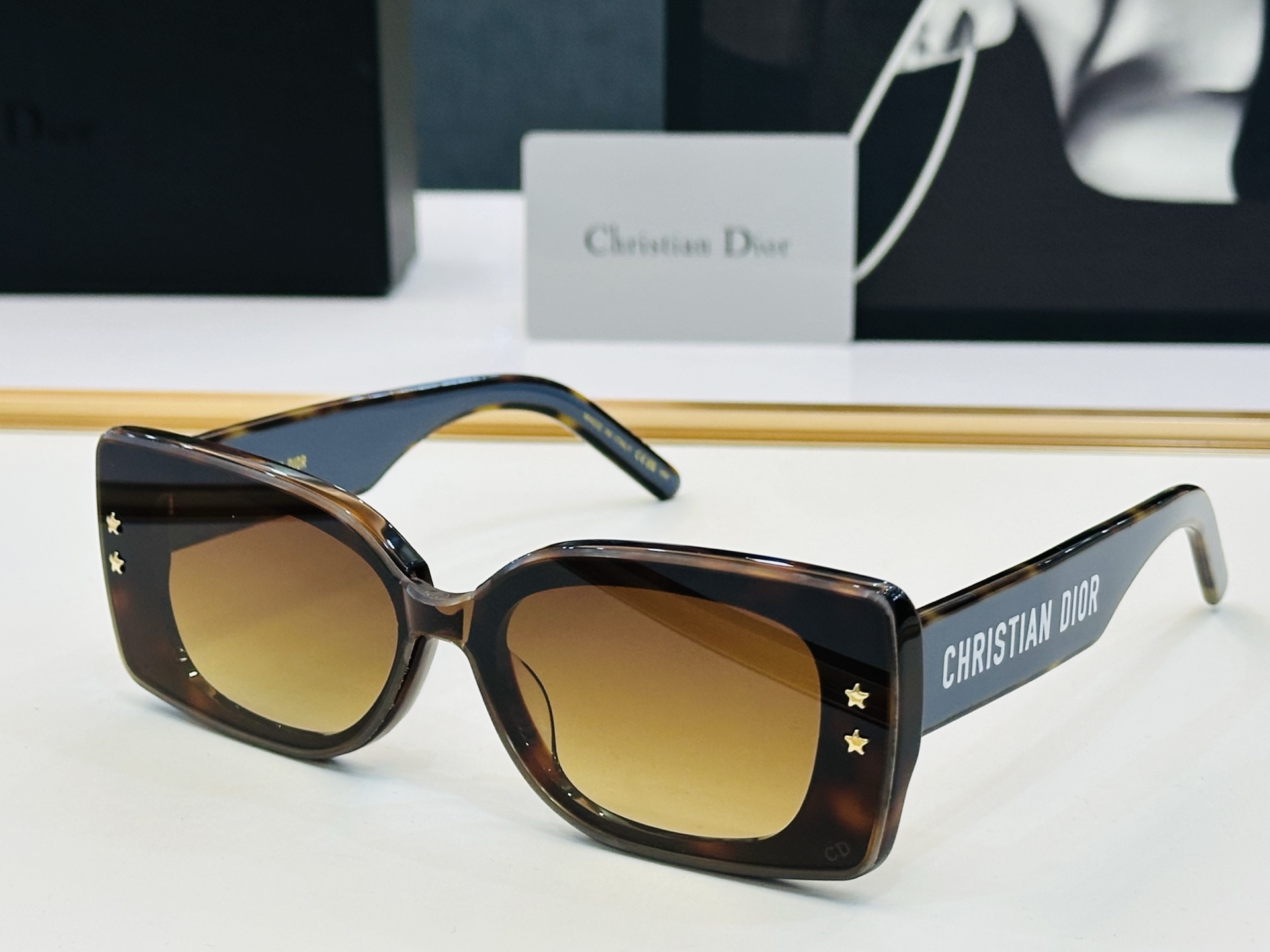 🔻🔻🔻DIO* 迪家 DSGTA34UCR Size：53口19-140 春夏款墨镜 😎🔆 XL搭配镜腿