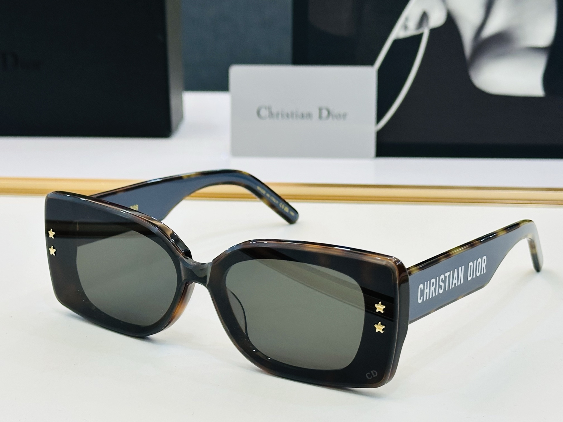🔻🔻🔻DIO* 迪家 DSGTA34UCR Size：53口19-140 春夏款墨镜 😎🔆 XL搭配镜腿