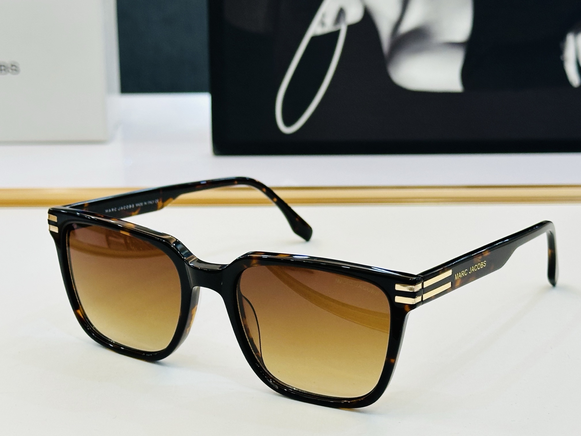 Marc jacobs 马杰家 MARC754  Size：54口20-145 采用今年流行的板材 L完