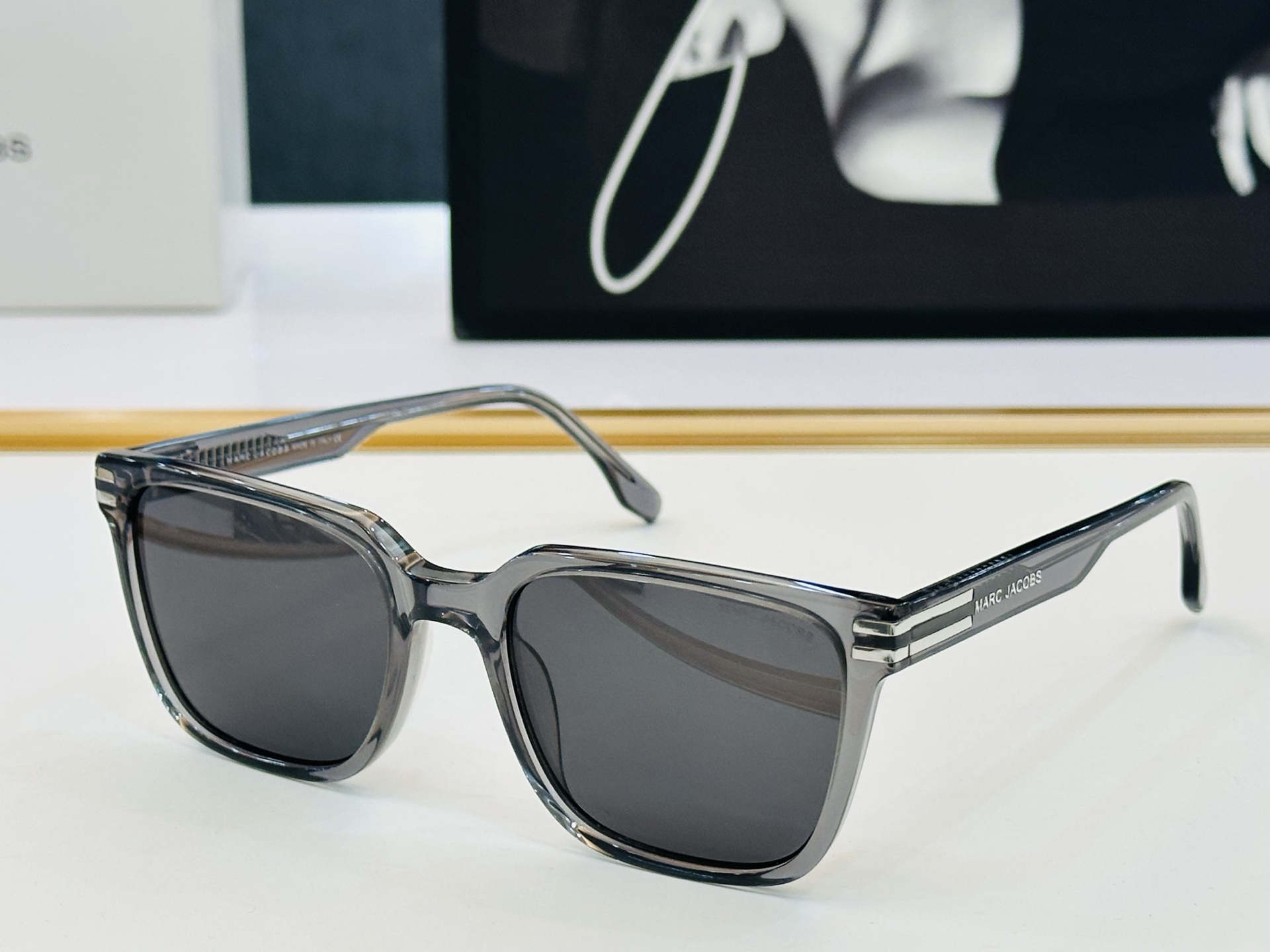 Marc jacobs 马杰家 MARC754  Size：54口20-145 采用今年流行的板材 L完