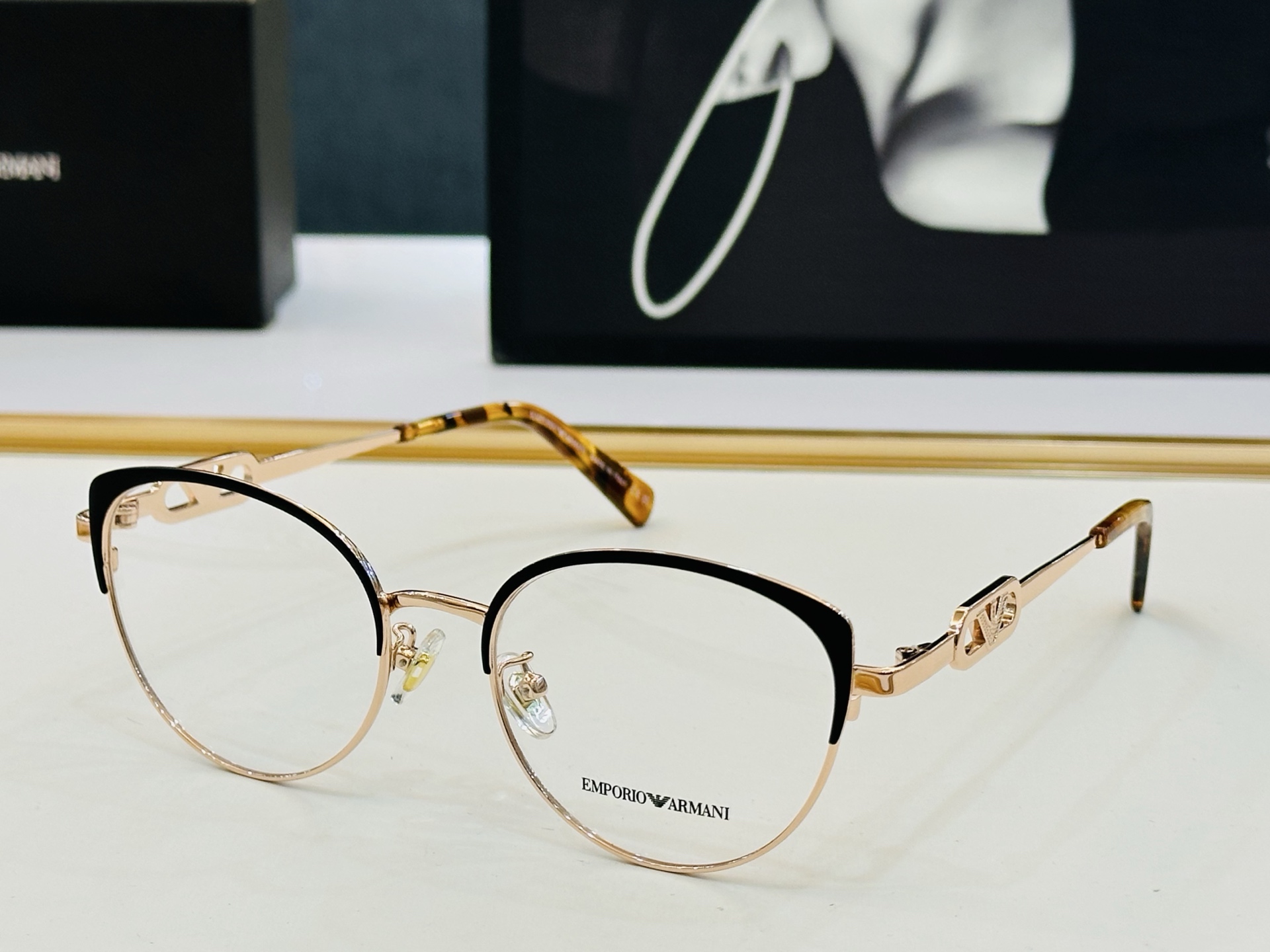 新款 EMPORIO ARMAN* 阿马家 EA1150 Size：53口18-145 时尚超轻 👍👍完