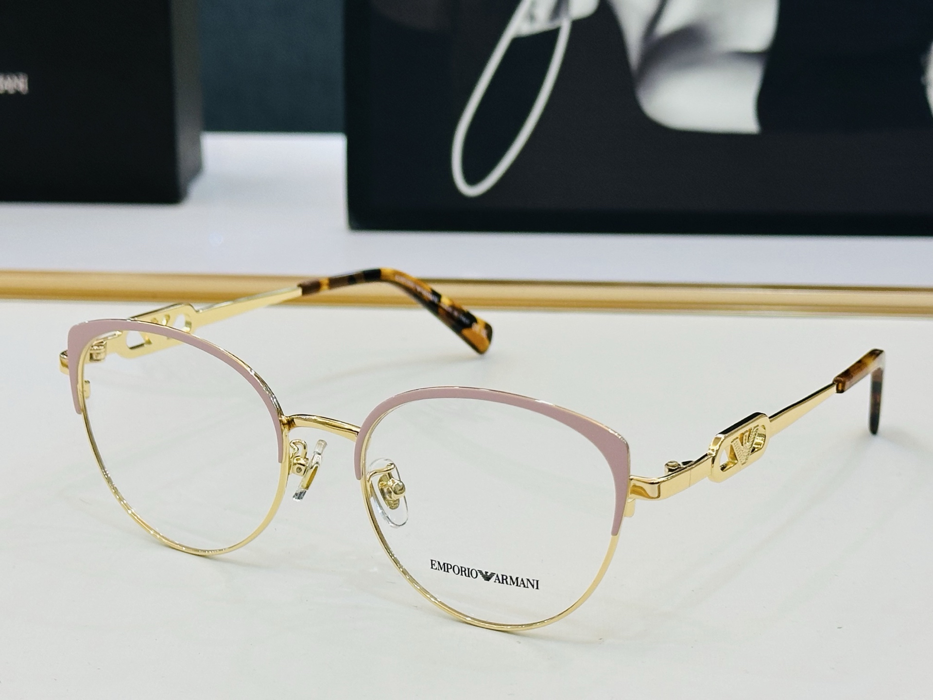 新款 EMPORIO ARMAN* 阿马家 EA1150 Size：53口18-145 时尚超轻 👍👍完