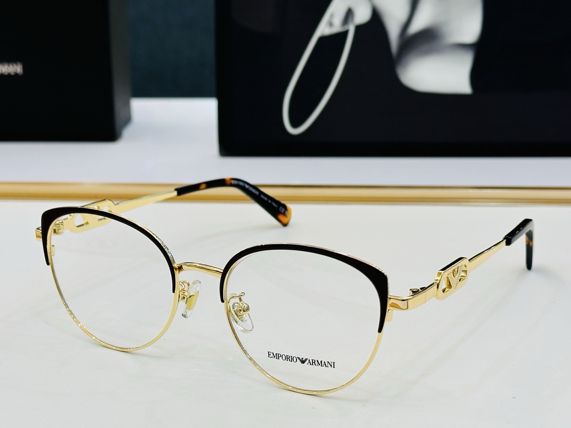 新款 EMPORIO ARMAN* 阿马家 EA1150 Size：53口18-145 时尚超轻 👍👍完