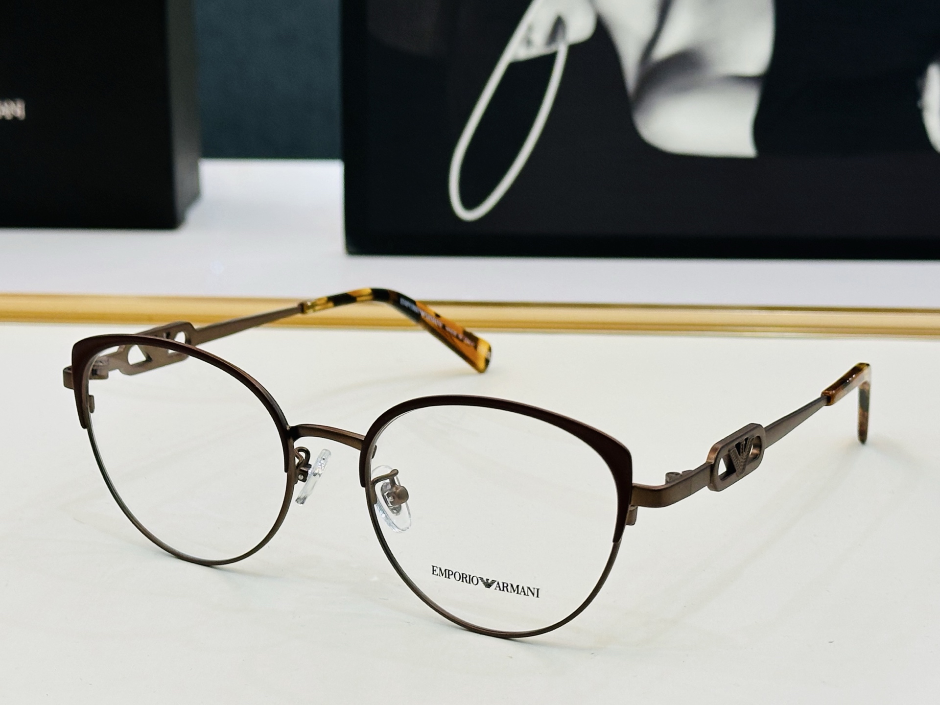 新款 EMPORIO ARMAN* 阿马家 EA1150 Size：53口18-145 时尚超轻 👍👍完