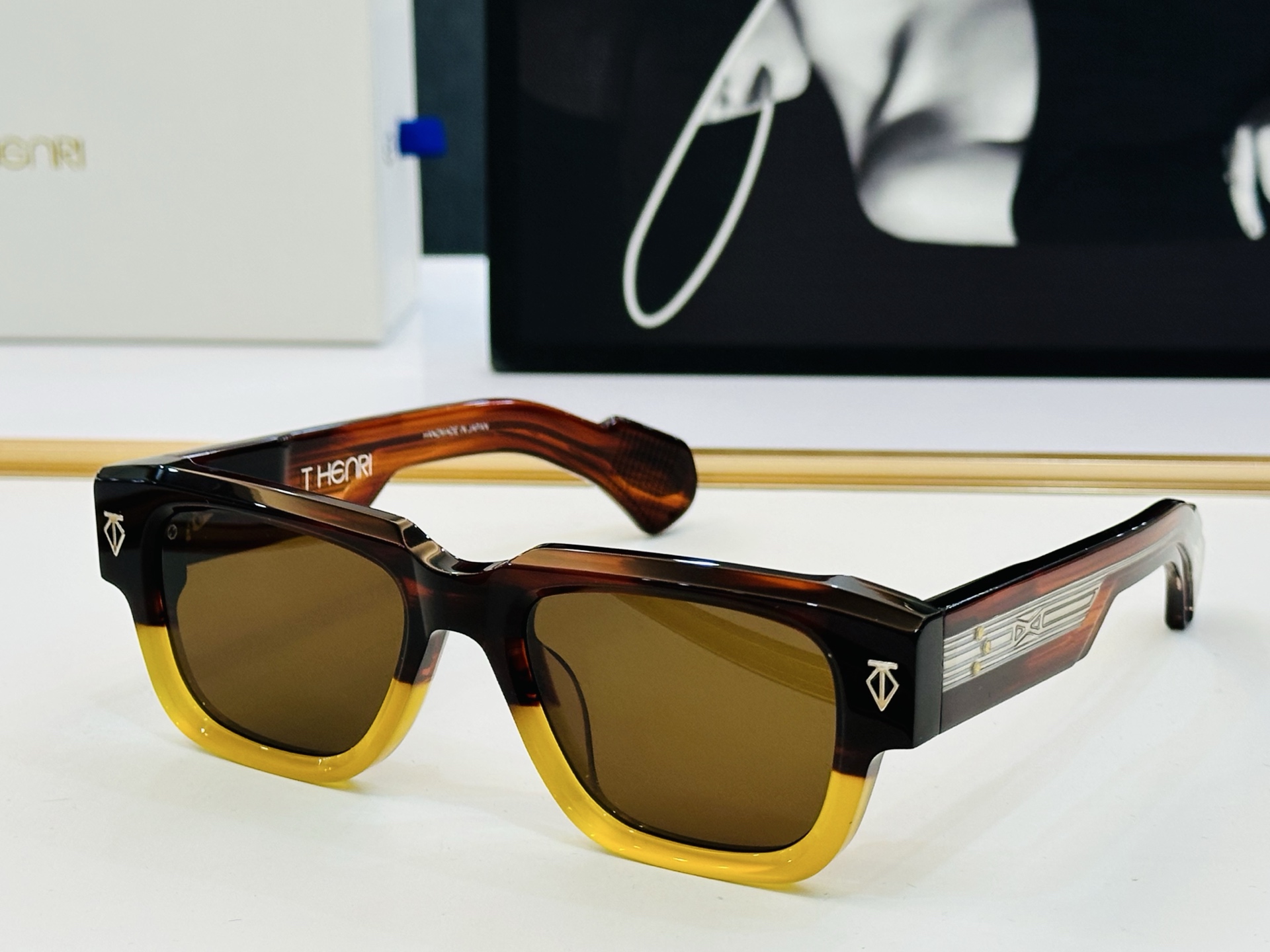 qj THENRI 
MODELTAYACN   
SIZE52口20-146 
配盒 