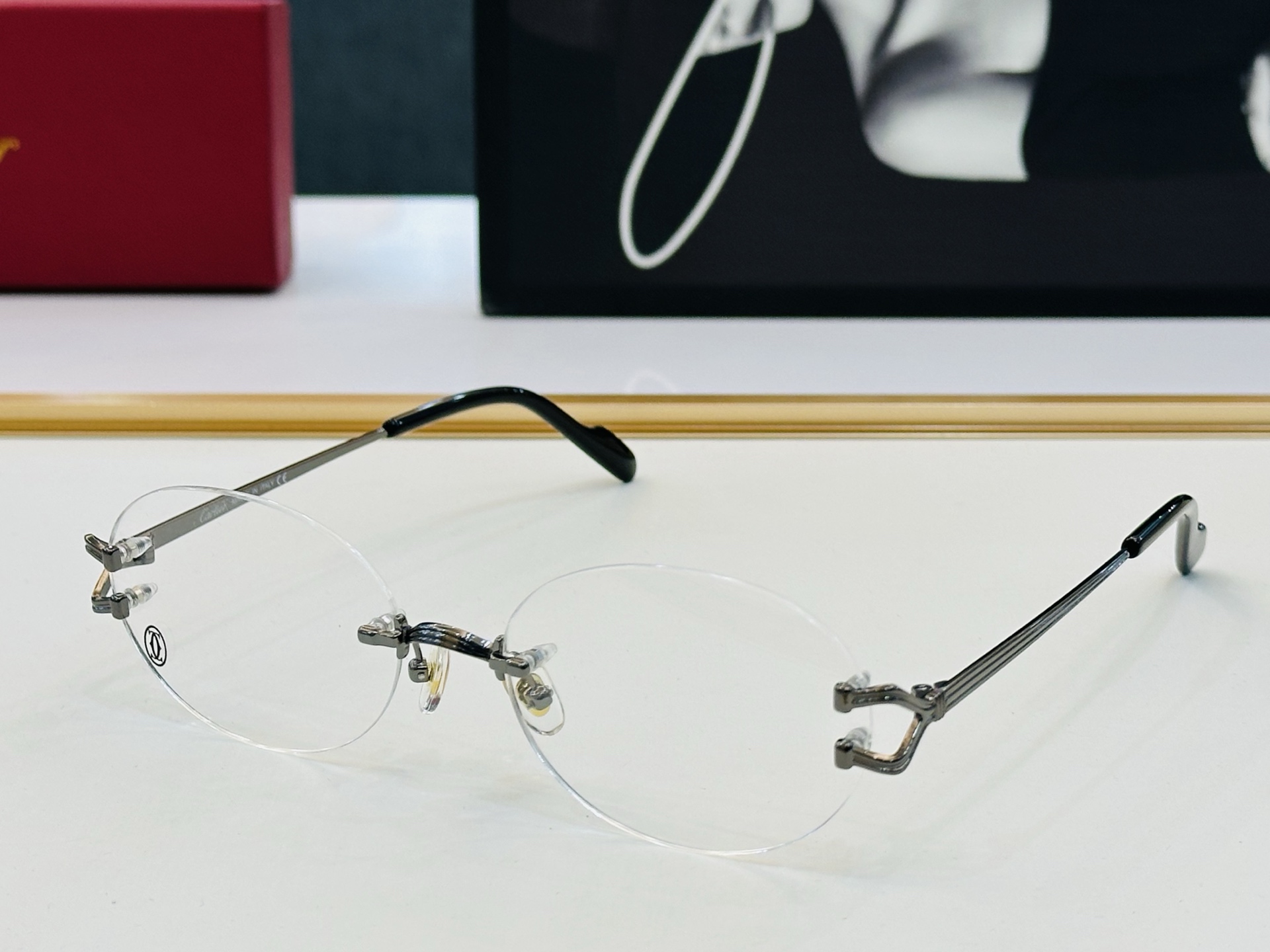 Cartie* 卡家 太阳镜 CT0593S Size：55口18-145 电镀工艺精湛气质十足！Z男女