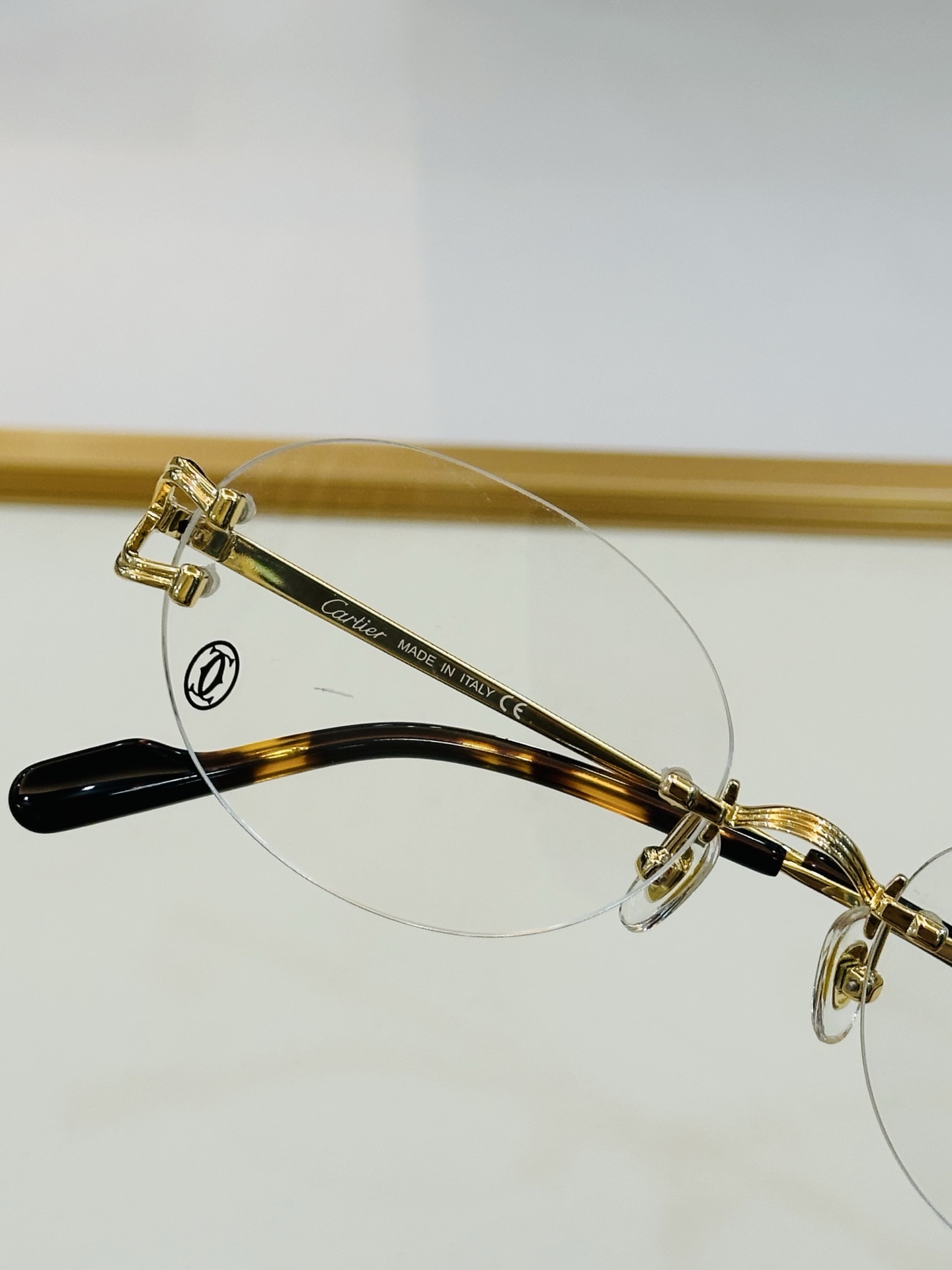 Cartie* 卡家 太阳镜 CT0593S Size：55口18-145 电镀工艺精湛气质十足！Z男女