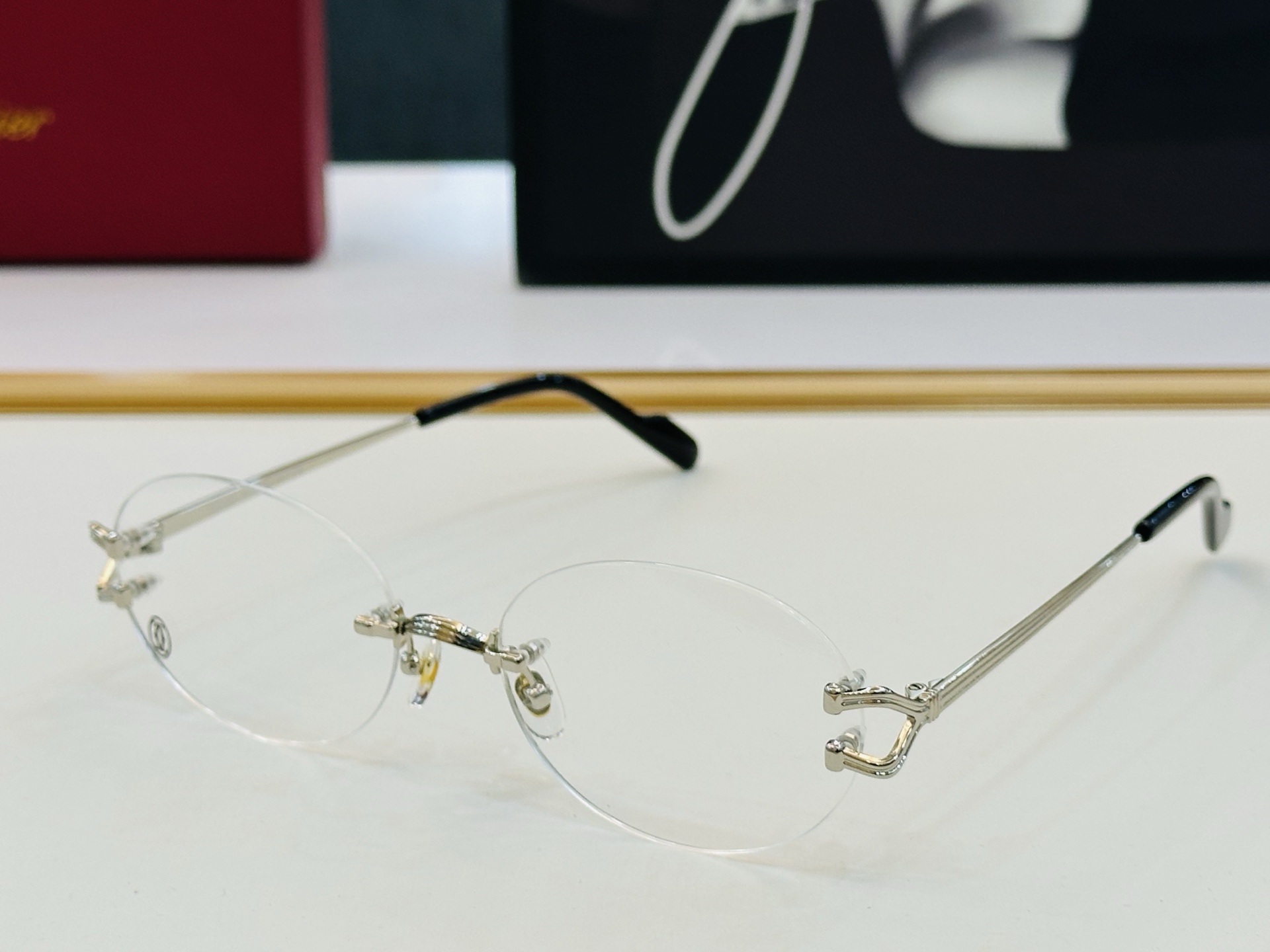 Cartie* 卡家 太阳镜 CT0593S Size：55口18-145 电镀工艺精湛气质十足！Z男女