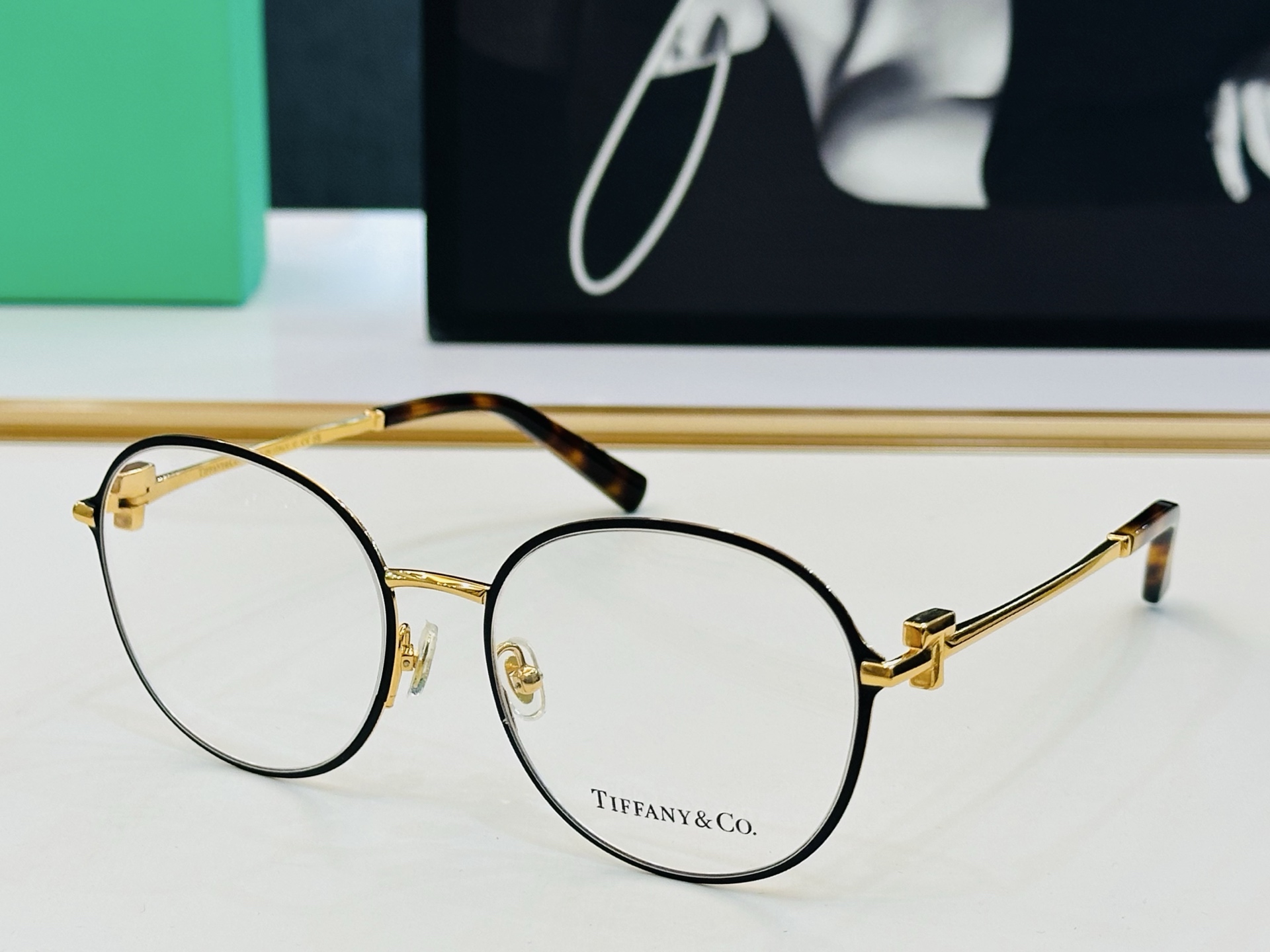 蒂芙家 Tiffany & CO. TF1161D Size：55口19-140 时尚太阳镜架 👍b多色