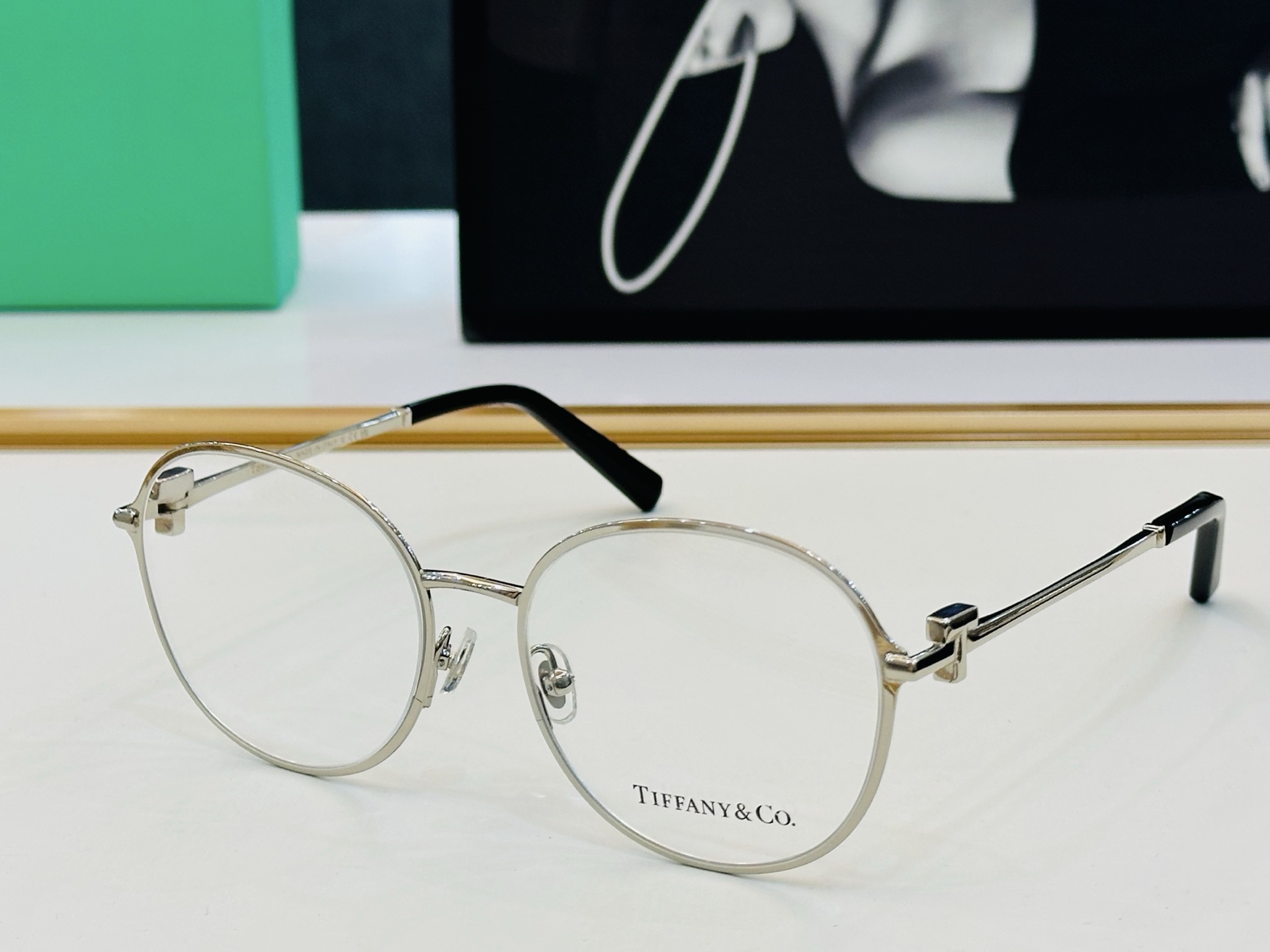 蒂芙家 Tiffany & CO. TF1161D Size：55口19-140 时尚太阳镜架 👍b多色