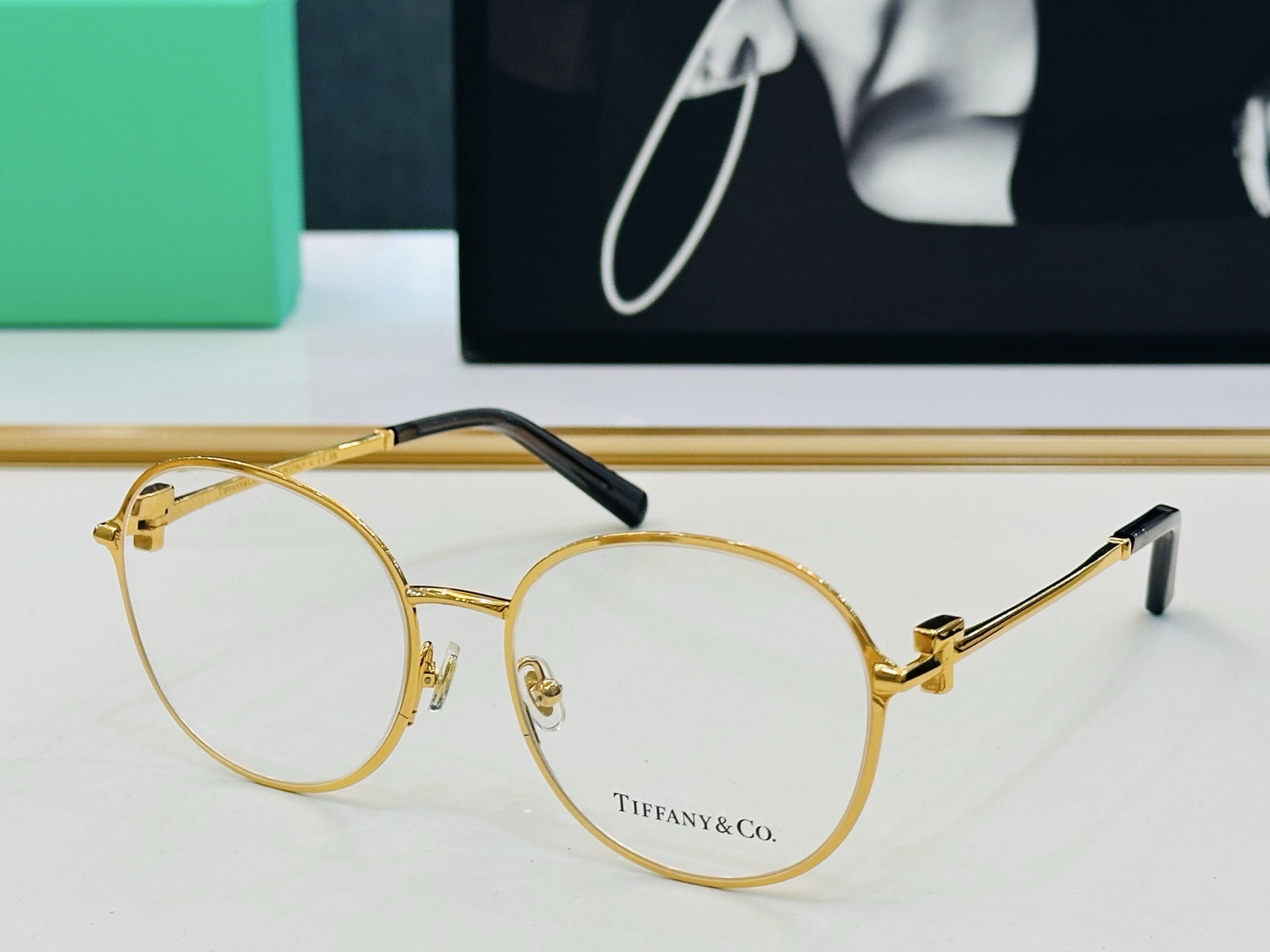 蒂芙家 Tiffany & CO. TF1161D Size：55口19-140 时尚太阳镜架 👍b多色