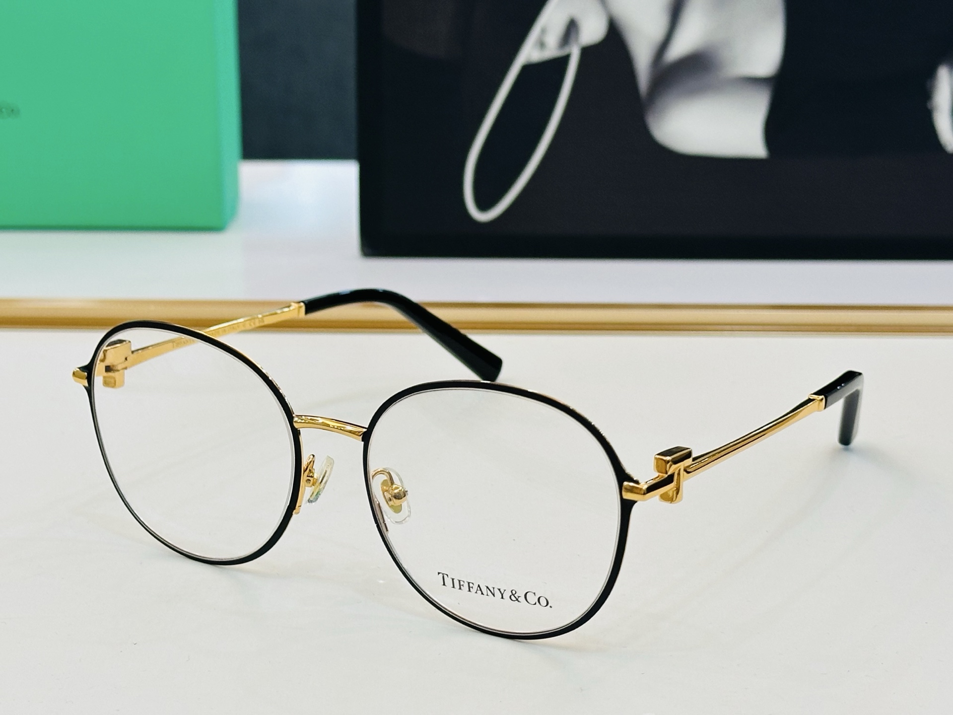 蒂芙家 Tiffany & CO. TF1161D Size：55口19-140 时尚太阳镜架 👍b多色