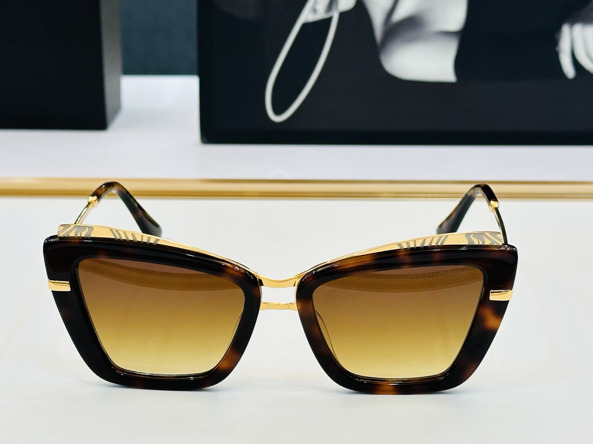 🆕 官网款 🔺DOLCE&GABBAN*🔻DG4472   Size：54口19-145   新颖独特🔝