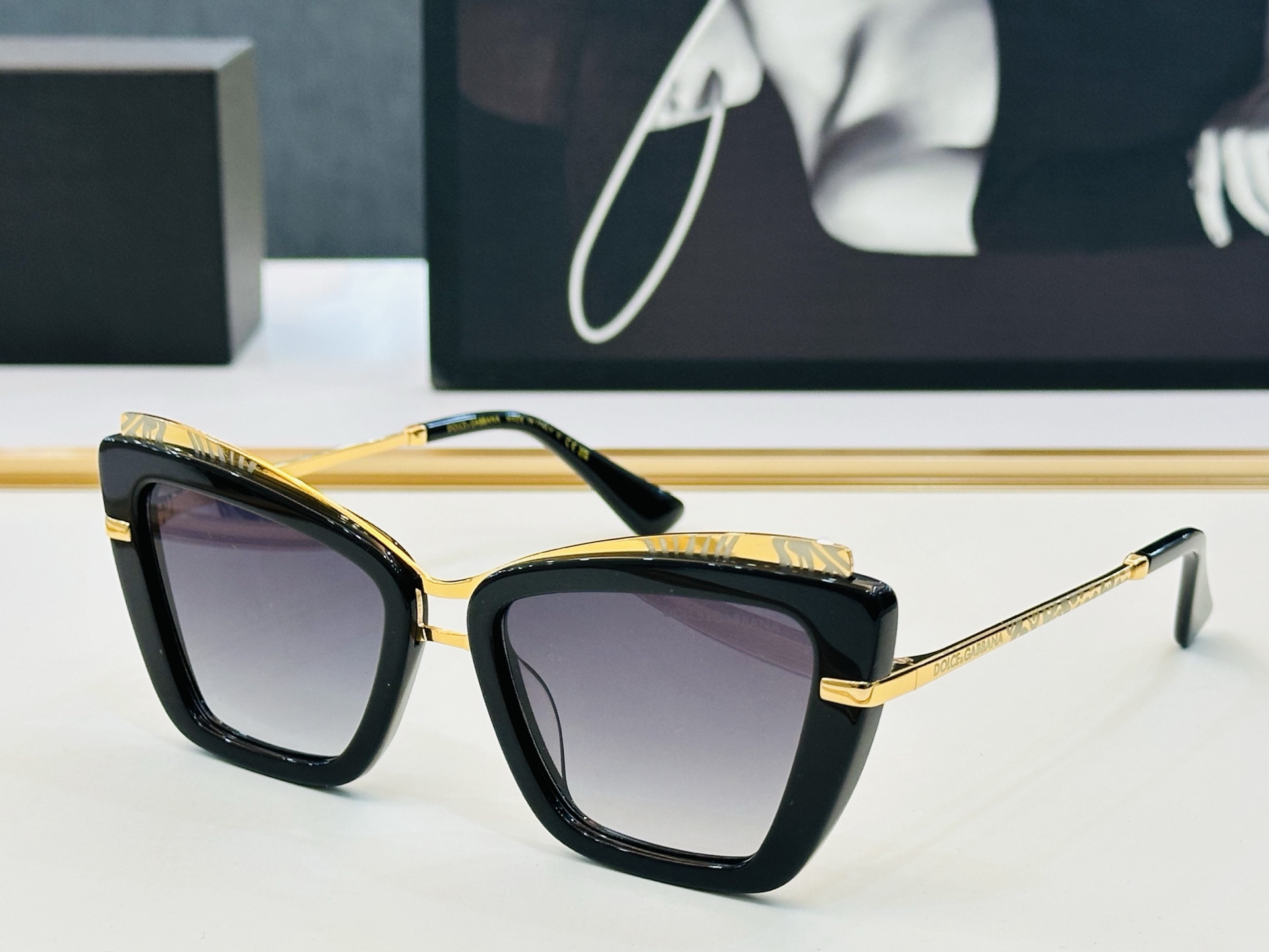 🆕 官网款 🔺DOLCE&GABBAN*🔻DG4472   Size：54口19-145   新颖独特🔝