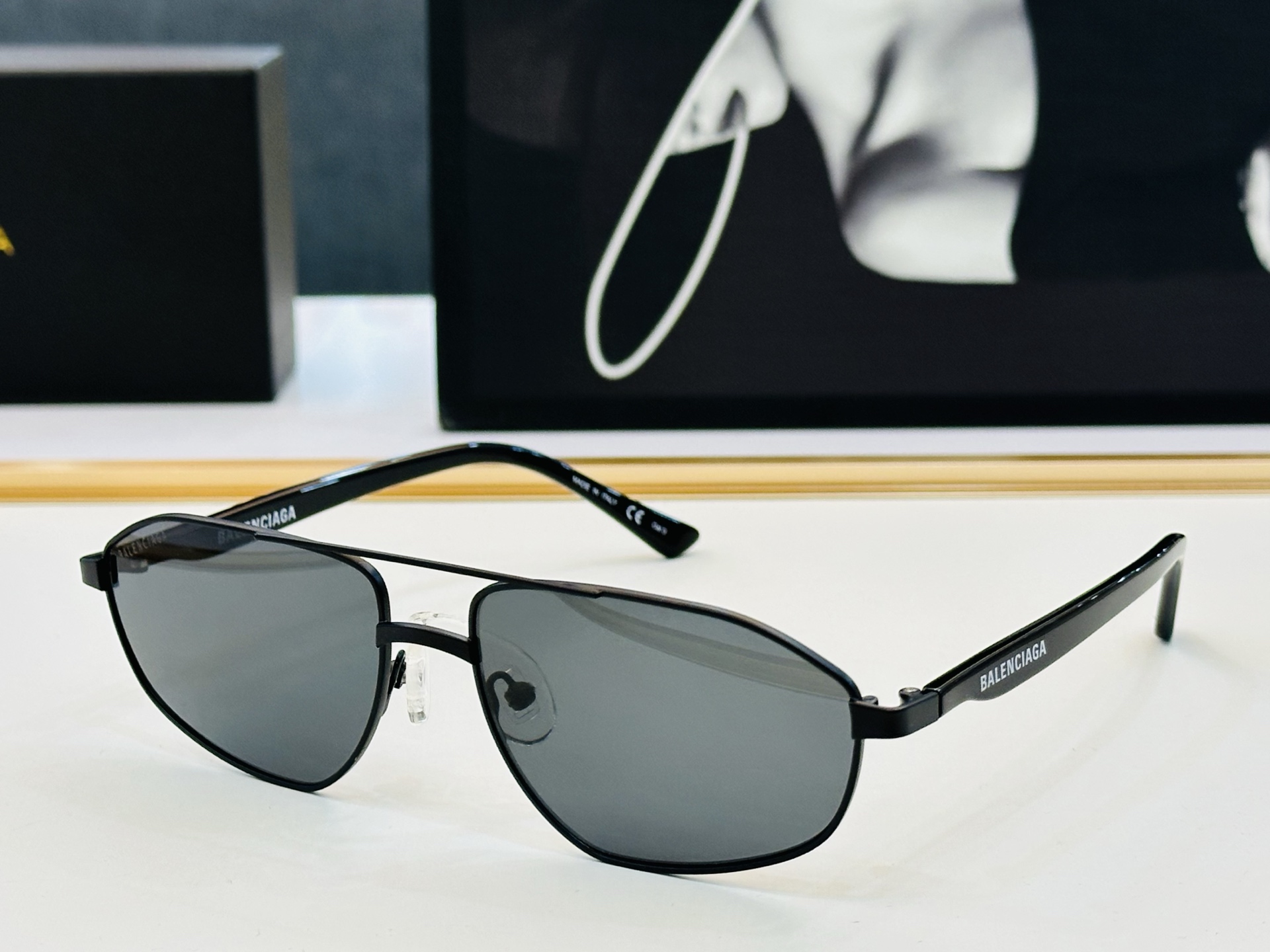 BALENCIAGA巴黎世家 BB0012S SIZE：58口16-140  最新 版型很特别的设计 F