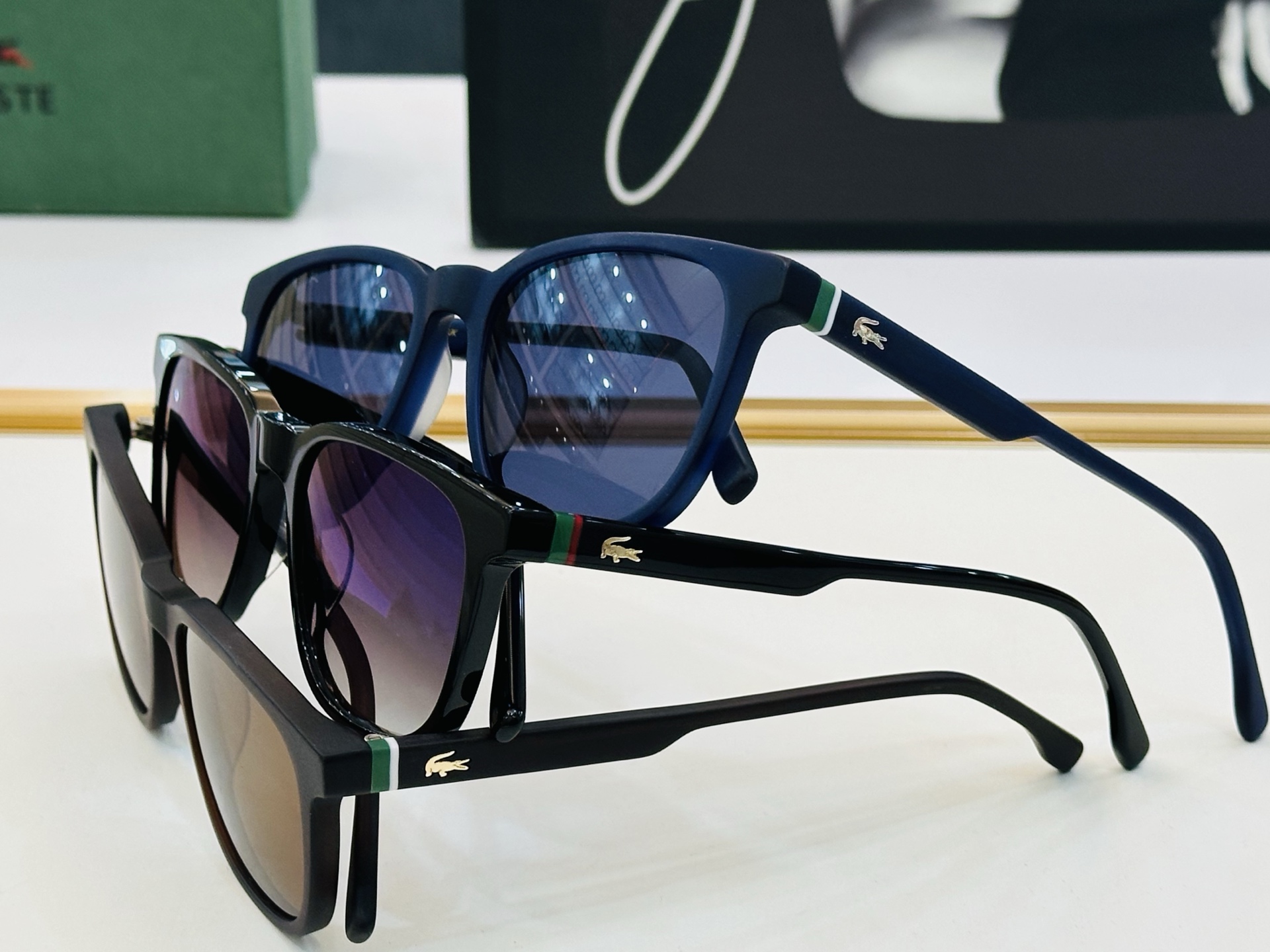 🆕 鳄鱼 LACOSTE 最新款L6029S Size：52口20-145 💫💫时尚舒适  💍C超轻 太