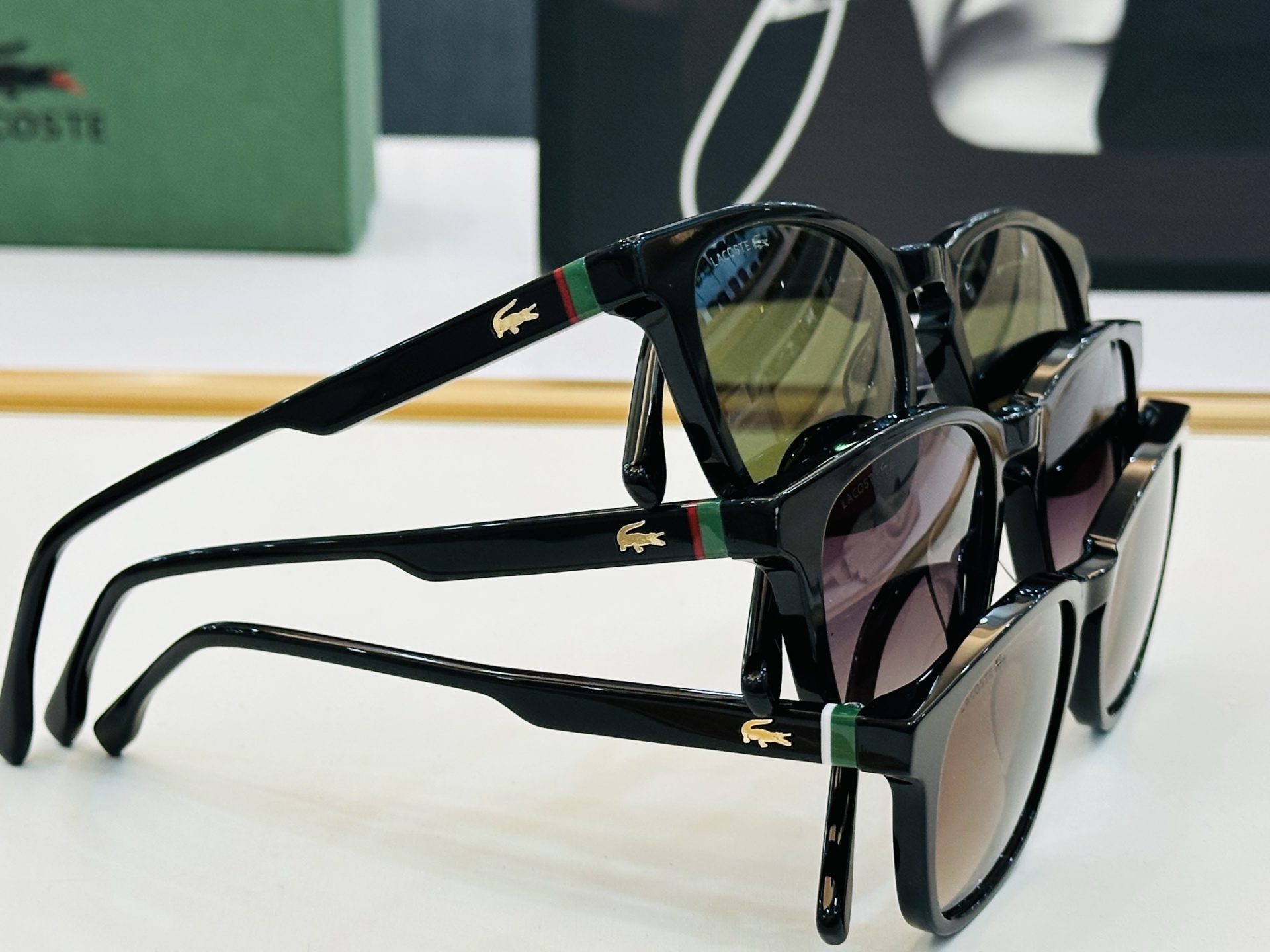 🆕 鳄鱼 LACOSTE 最新款L6040S Size：50口21-145 💫💫时尚舒适  💍C超轻 太
