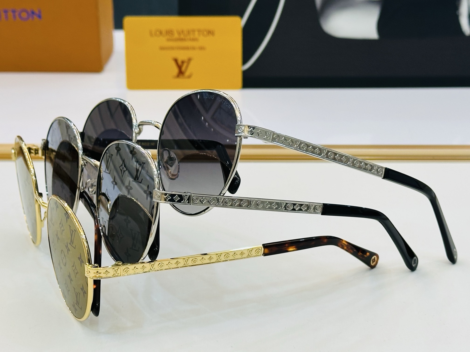 路易家 LOUIS *VUITON 原单高品质 Model Z2916U 高端货 Size：54口22-