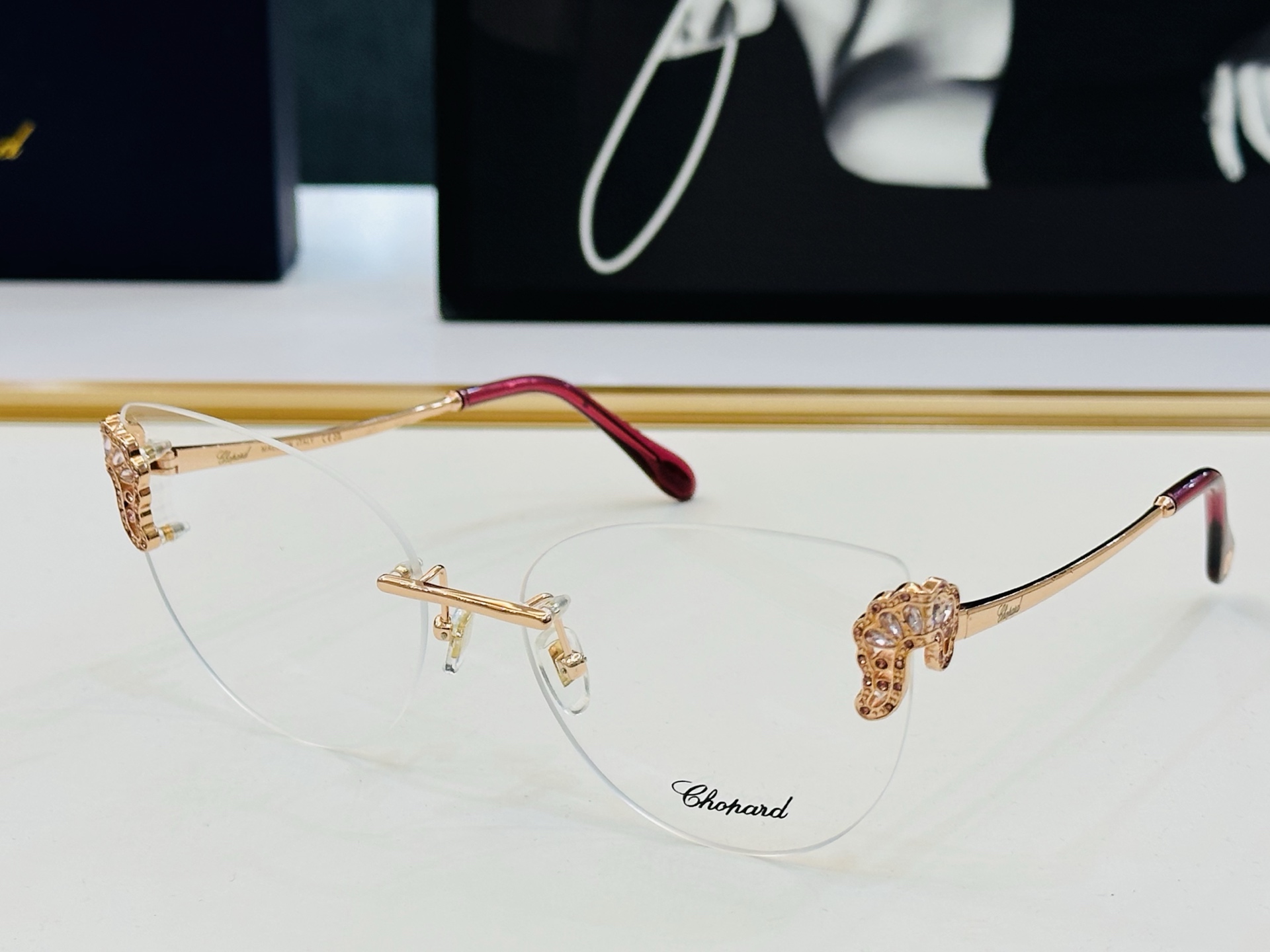 原版 ChoPard肖邦 MODEL VCHG03S Size：61口17-145 以现代时尚的设计风格