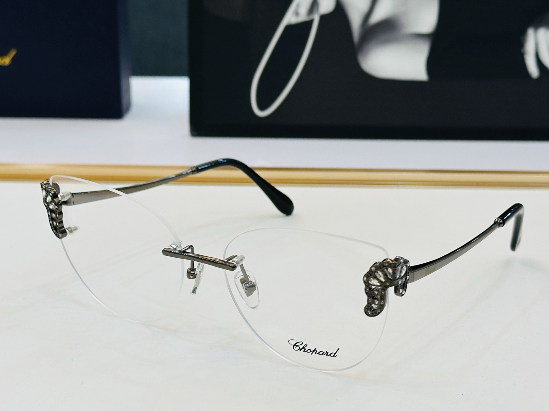 原版 ChoPard肖邦 MODEL VCHG03S Size：61口17-145 以现代时尚的设计风格