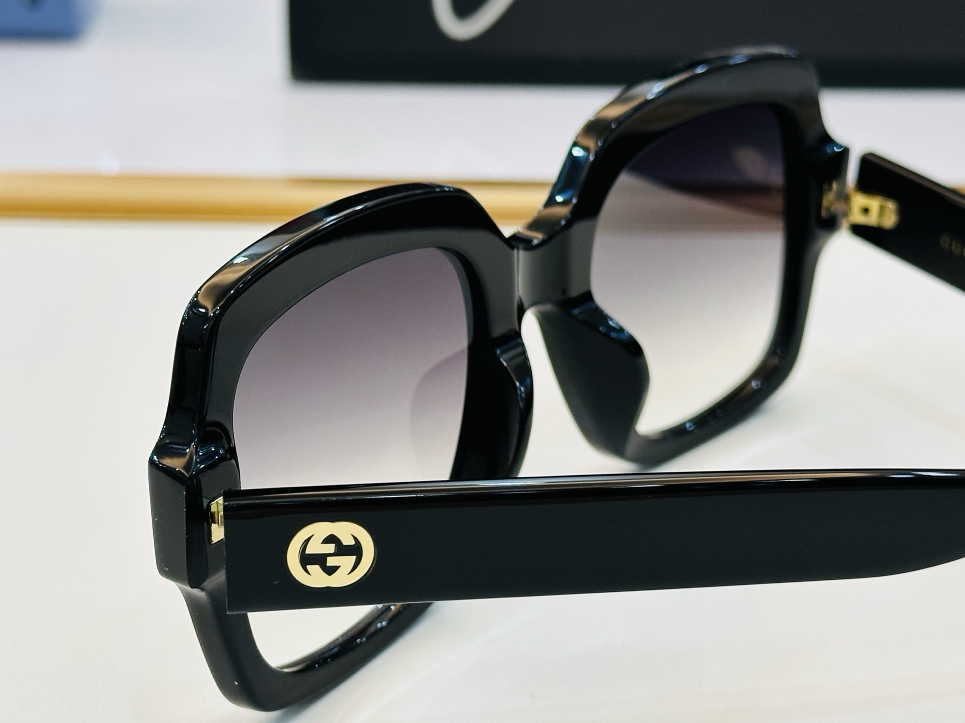 GUCC* 古家 GG1337S 🐝🐝系列 Size：54口22-140 🍁🍁E超绝品质 。 