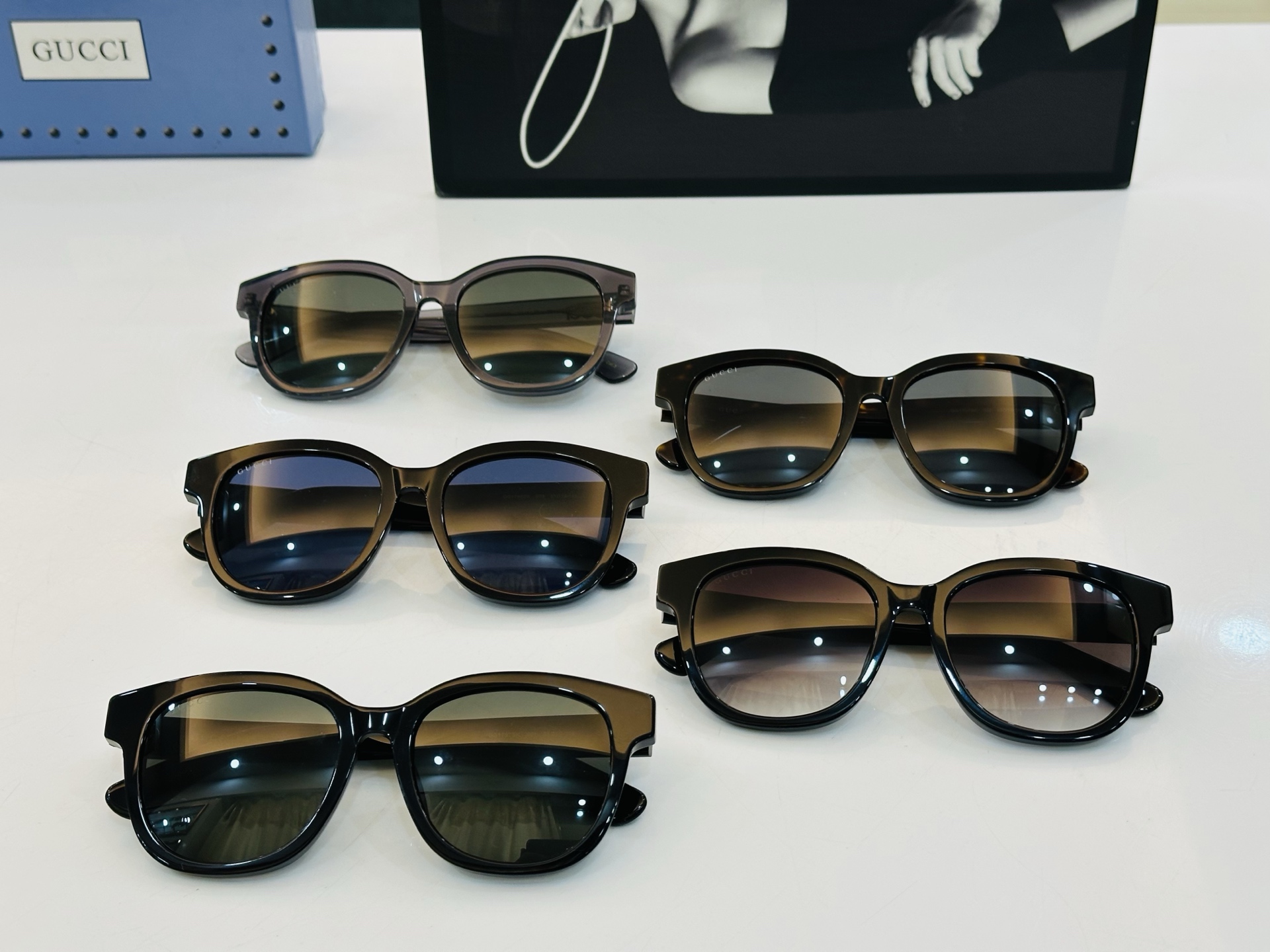 GUCC* 古家 GG1797SK 🐝🐝系列 Size：55口19-145 🍁🍁E超绝品质 。 