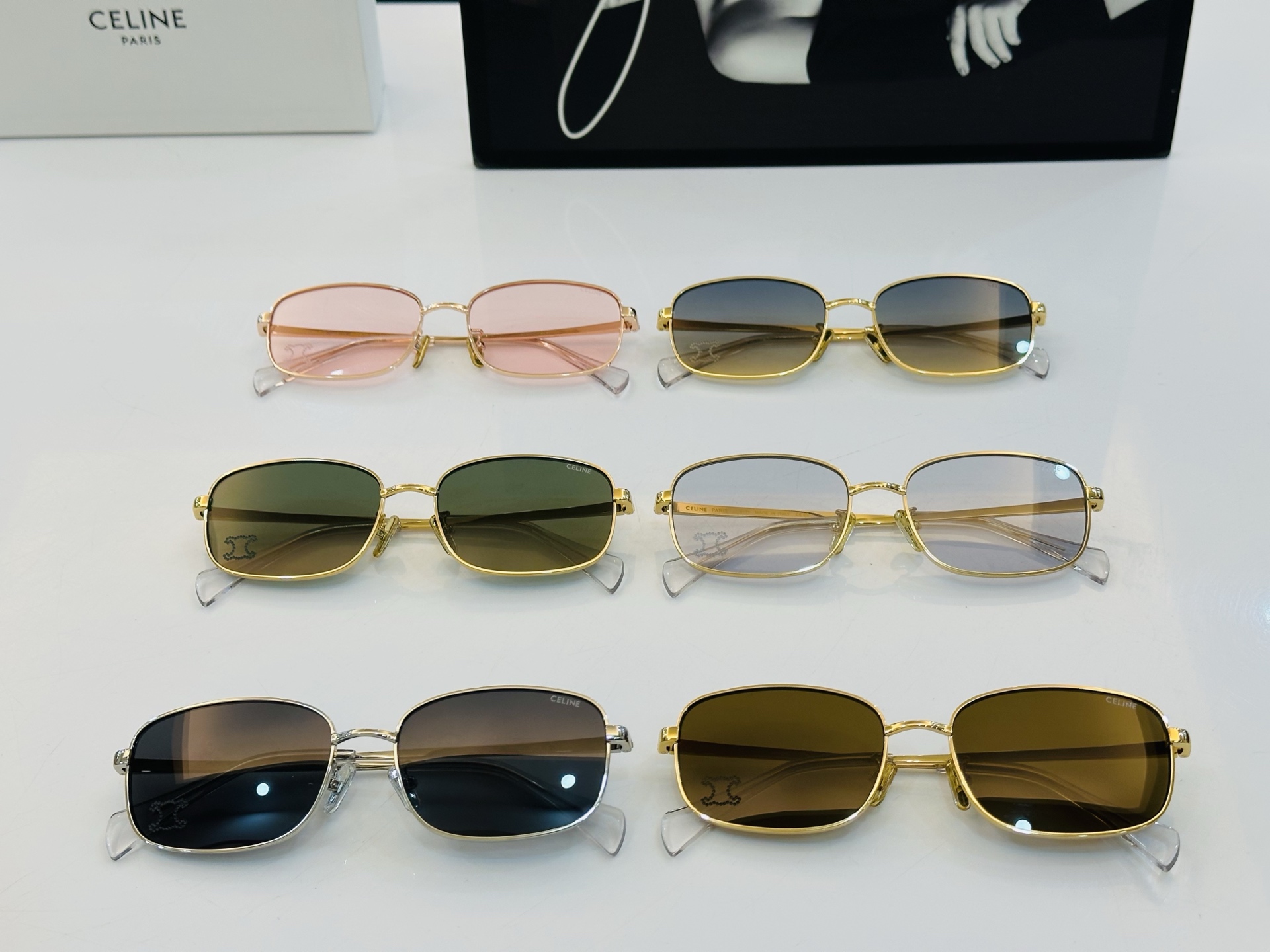 【CELINE】赛琳 CL42113U Size：57口17-147    一直热销的款式 欧美风 光泽