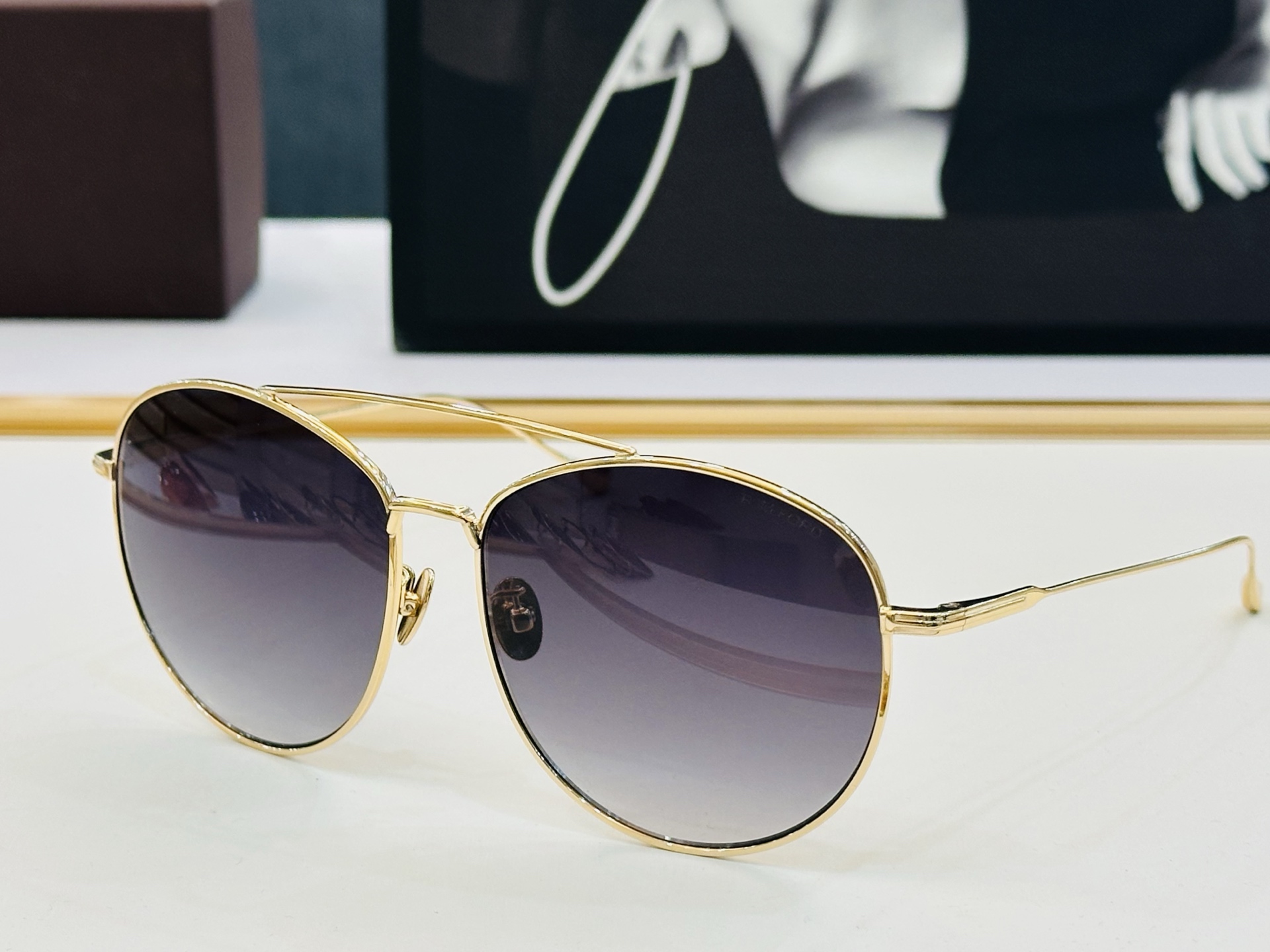 NO:365401,TOM FOR* Tom's official website new FT0784Size59 16- Classic Fashion C adopts the most popular color glasses, sunglasses, sunglasses, glasses, tom ford19860909TOM FOR* 汤姆家 官网新款 FT0784Size59口16- 经典时尚 C采用时下最流行片色 眼镜墨镜太阳镜,眼镜,tom ford,glasses