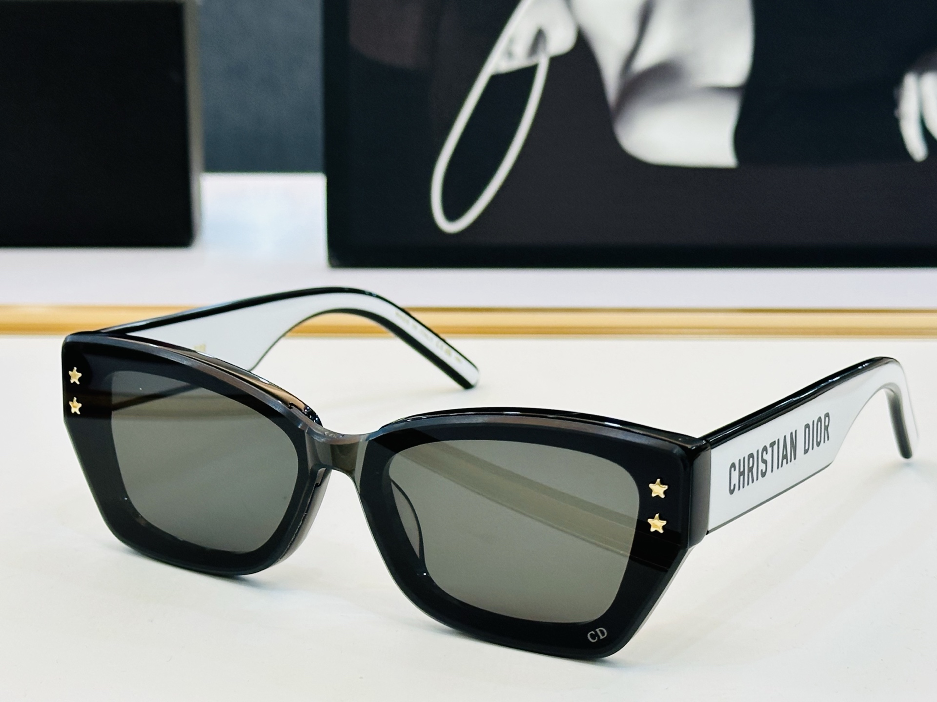 🔻🔻🔻DIO* 迪家 DSGTA32UCR Size：53口19-140 春夏款墨镜 😎🔆 XL搭配镜腿