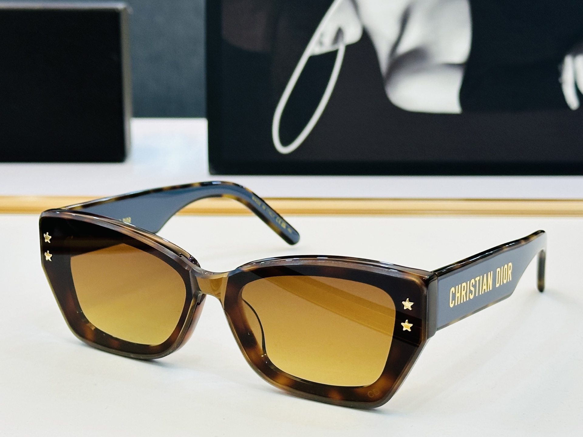 🔻🔻🔻DIO* 迪家 DSGTA32UCR Size：53口19-140 春夏款墨镜 😎🔆 XL搭配镜腿
