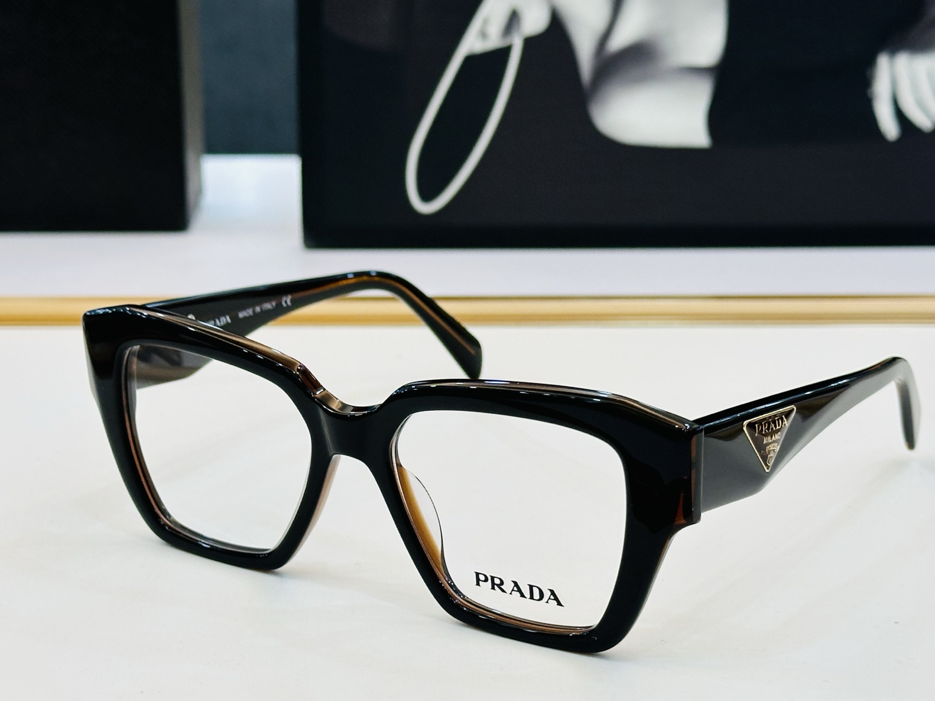 🔺PRAD*🔻普家 PR10ZV Size：53口19-145 眼镜系列堪称精湛制作 彰显独特个 Z最新