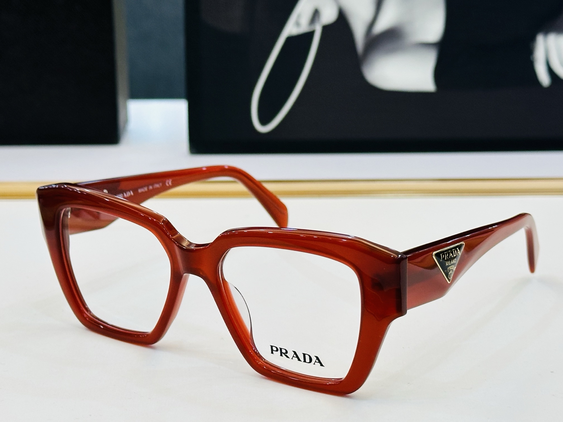 🔺PRAD*🔻普家 PR10ZV Size：53口19-145 眼镜系列堪称精湛制作 彰显独特个 Z最新
