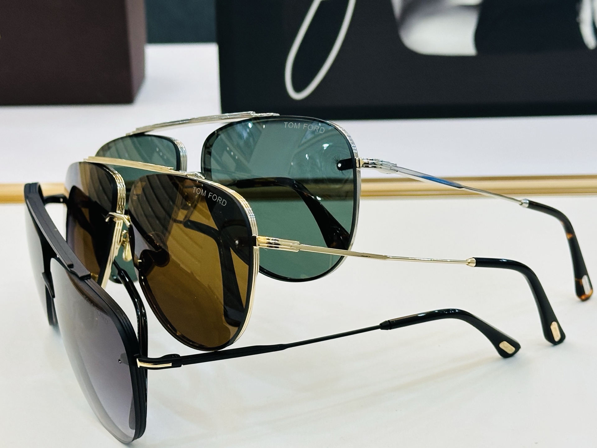 🆕款 TOM FORD🏇汤姆家 MODELTF1071 size：62口12-145 🈷️😍时尚潮流 C